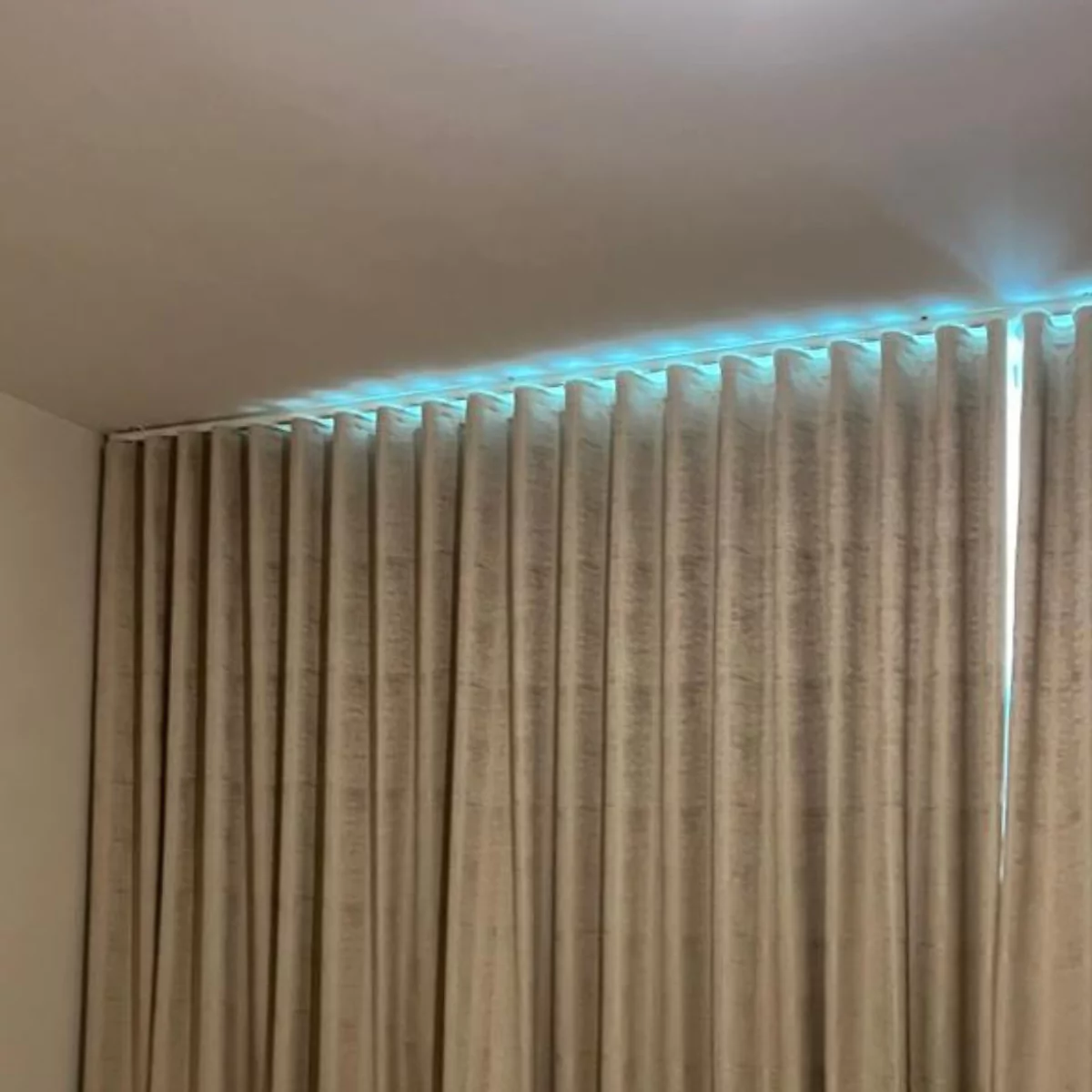 Wavy Layered Curtains (Motorized) | Instylea | UAE Curtains