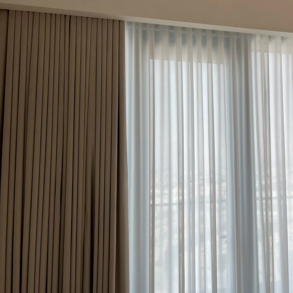 Wavy Blackout & Sheer Curtains (Manual) | Instylea | Curtains in Dubai and UAE