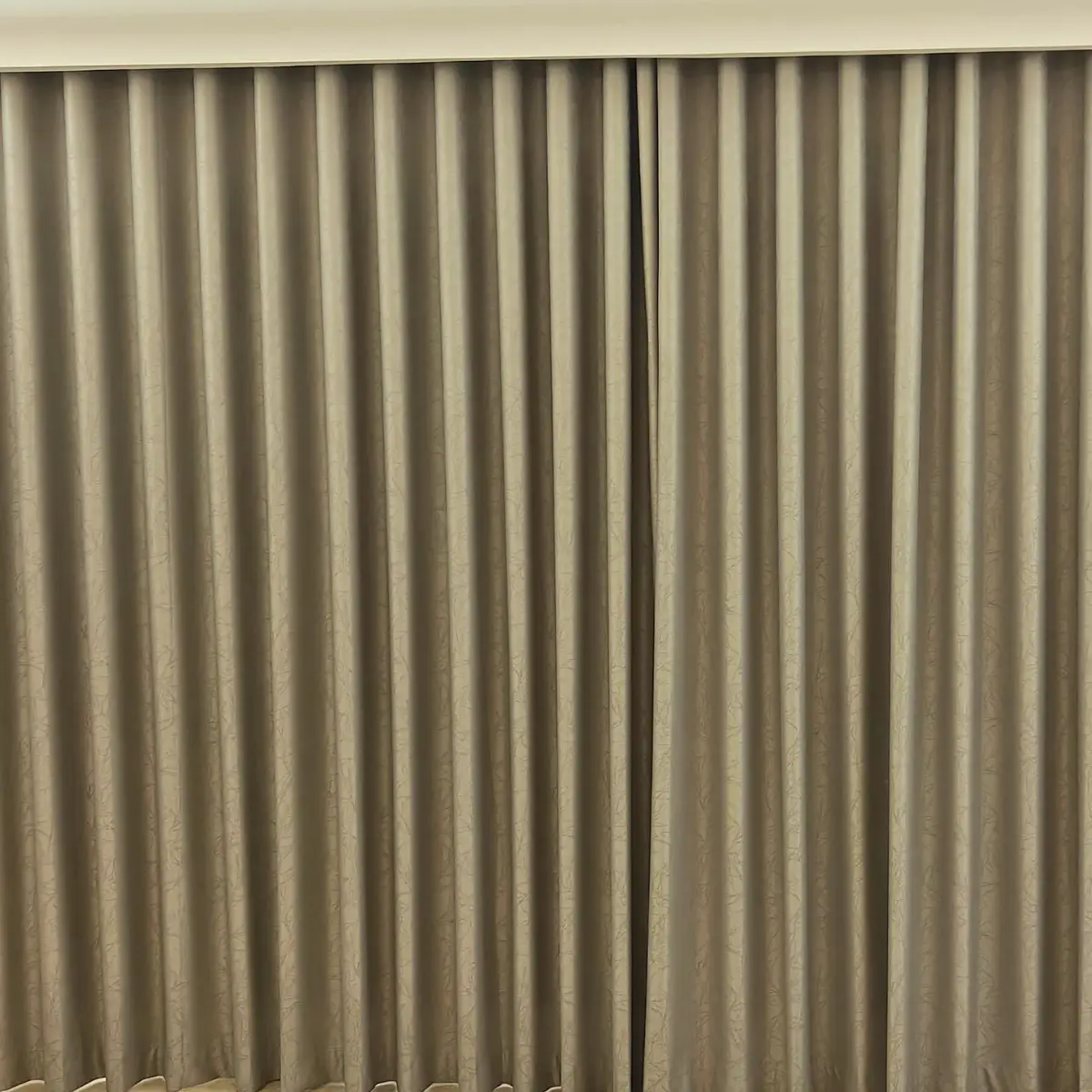 Wavy Curtains | Instylea | UAE Curtains