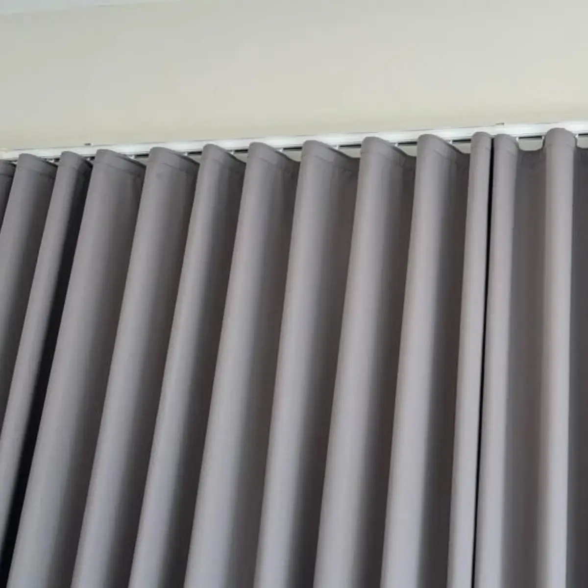 Wavy Curtains | Instylea | UAE Curtains