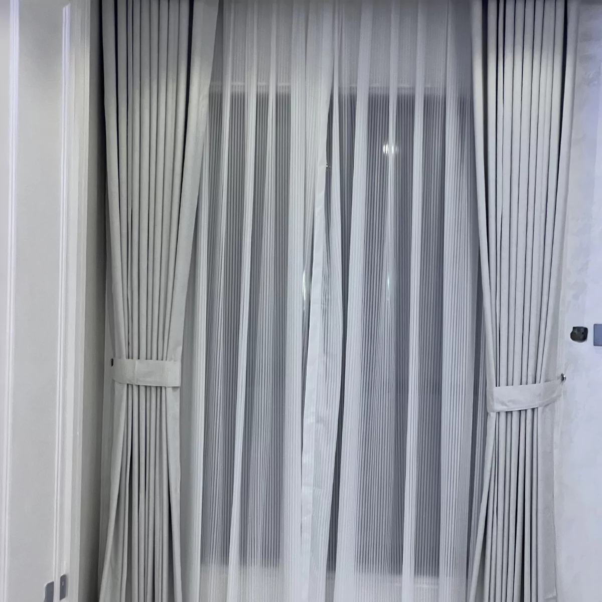 Wavy Layered Curtains (Manual) | Instylea | UAE Curtains