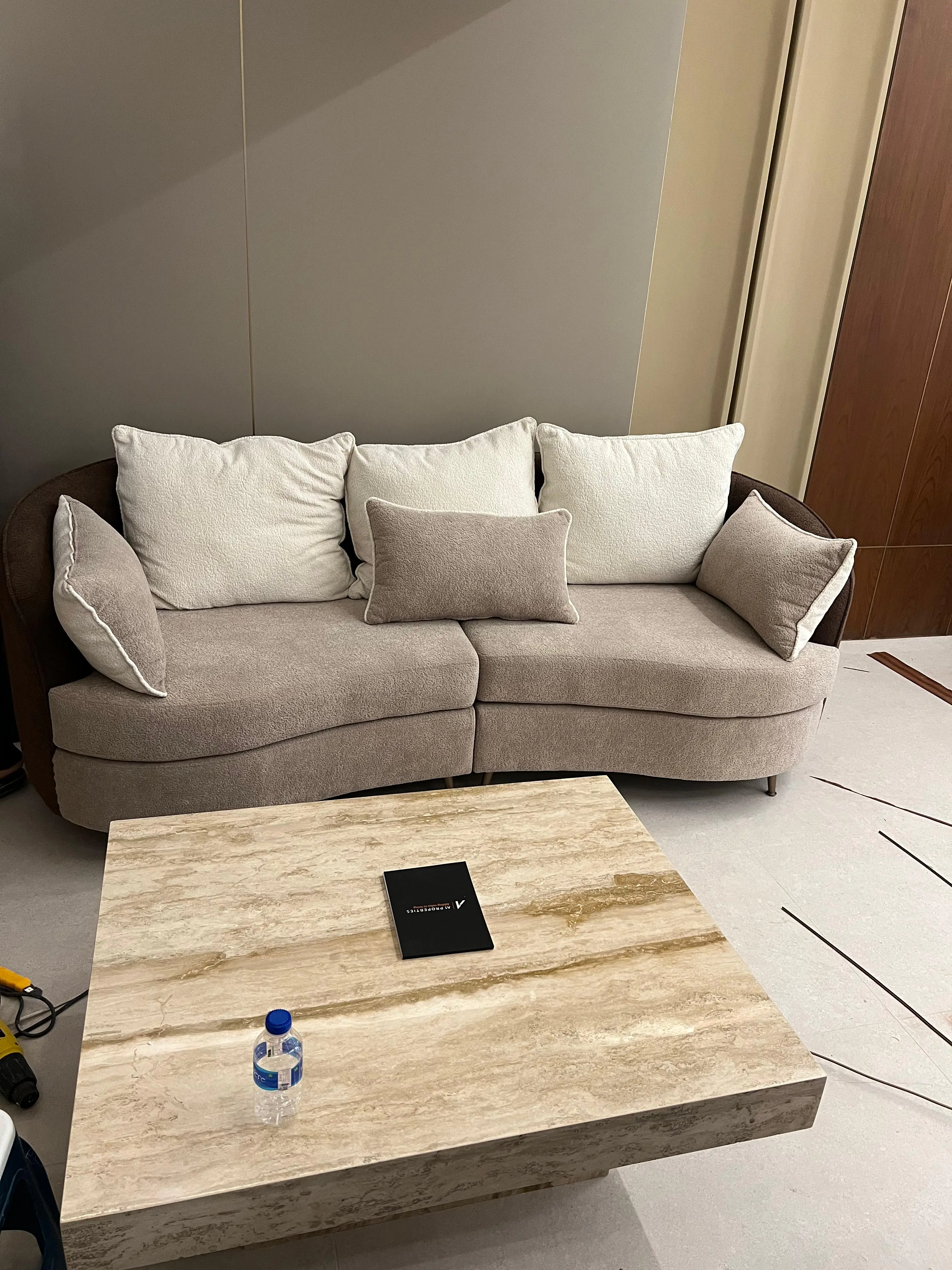 001041 5 (2) 001041 5 (2)