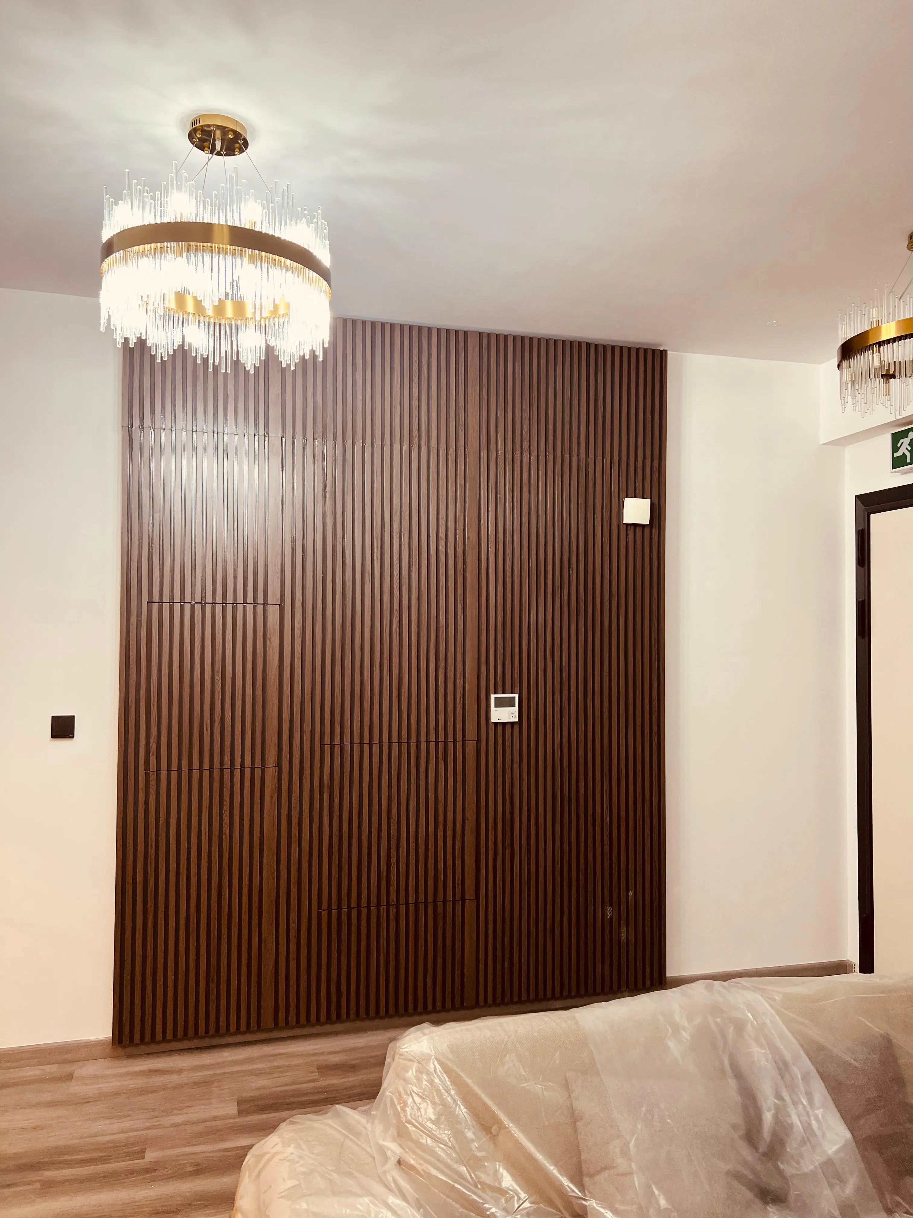 001042 comp (4) 001042 comp (4)