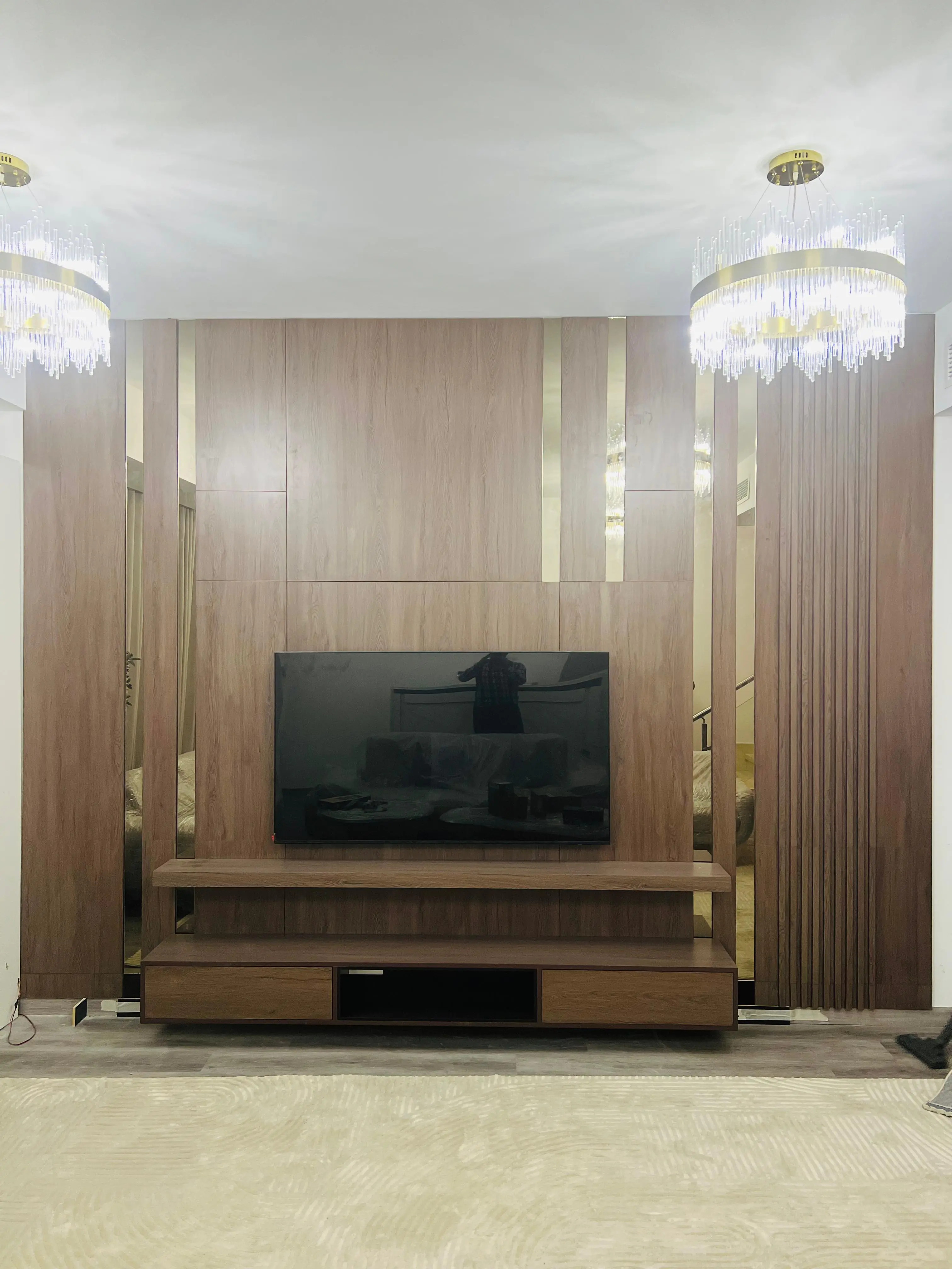 1037 2 (9) 1037 2 (9)