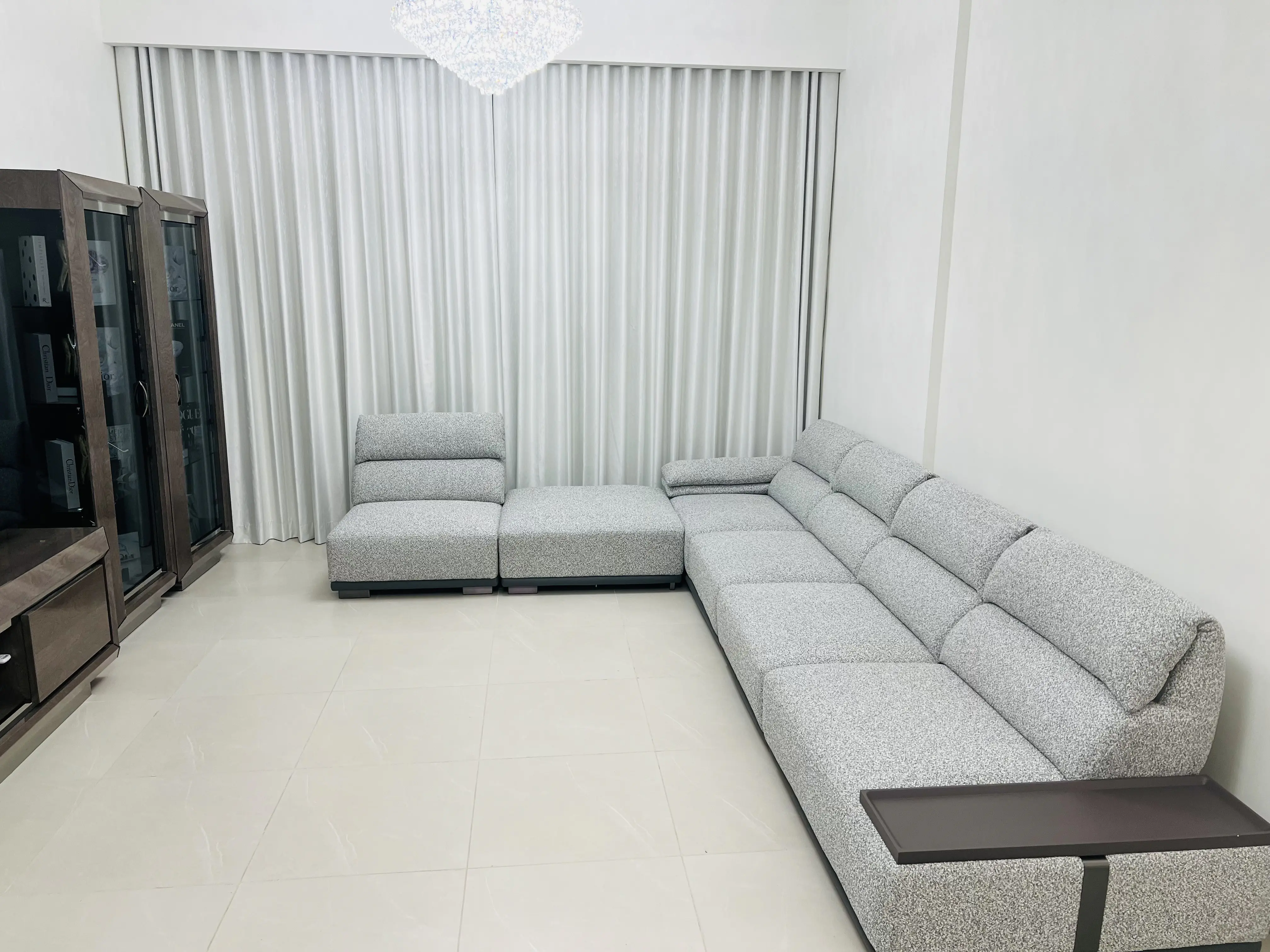 Soundproof Curtains vs Blinds: Which Is Better for Noise Reduction?