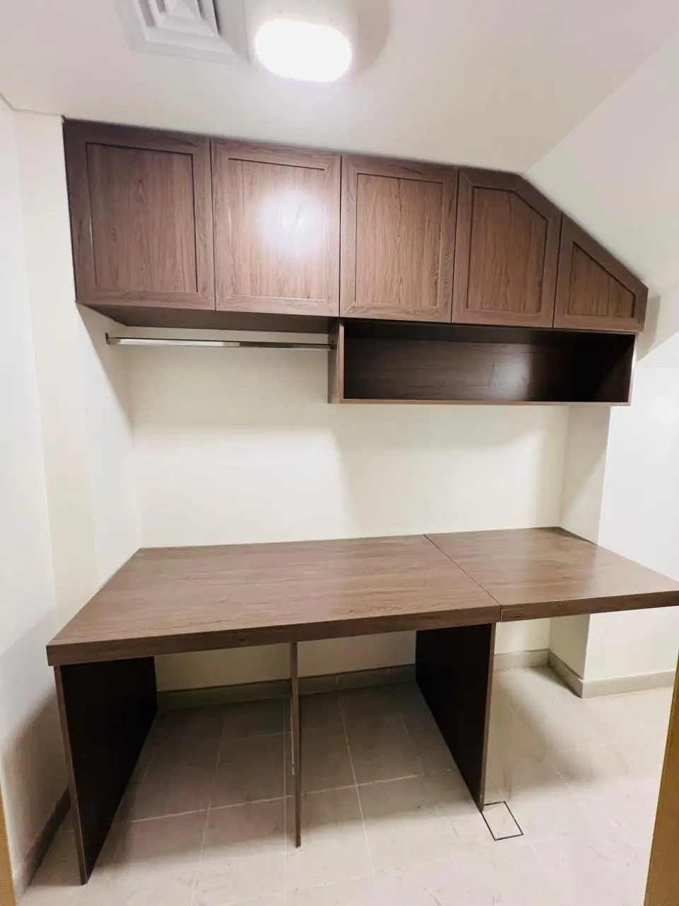 001047 12 (4) 001047 12 (4)