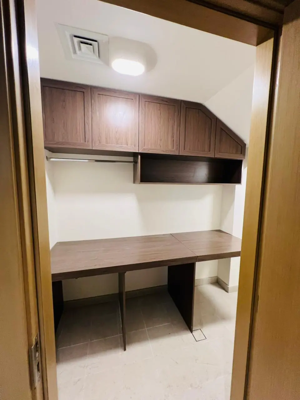 001047 12 (5) 001047 12 (5)