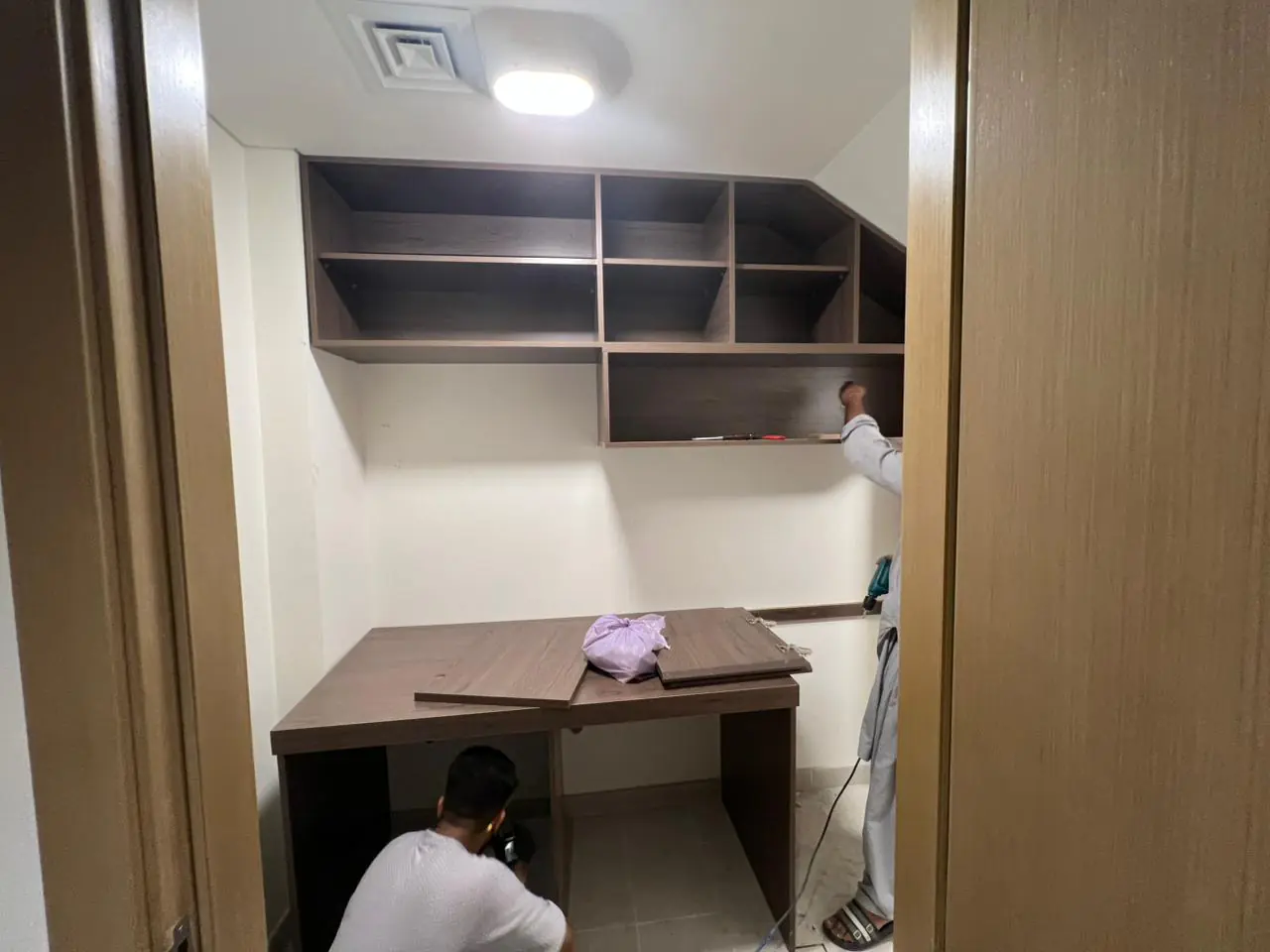 001047 12 (8) 001047 12 (8)