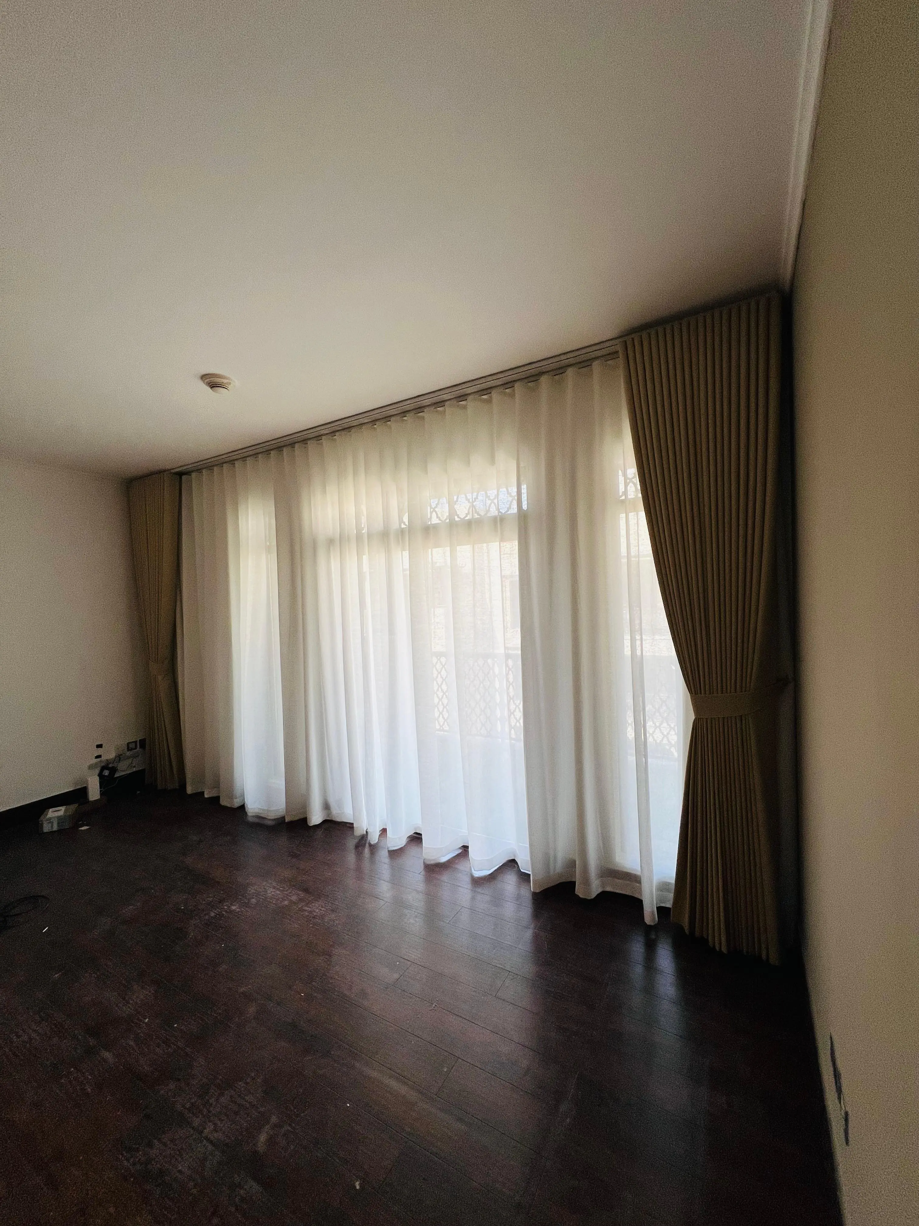 001049 1 (6) 001049 1 (6)