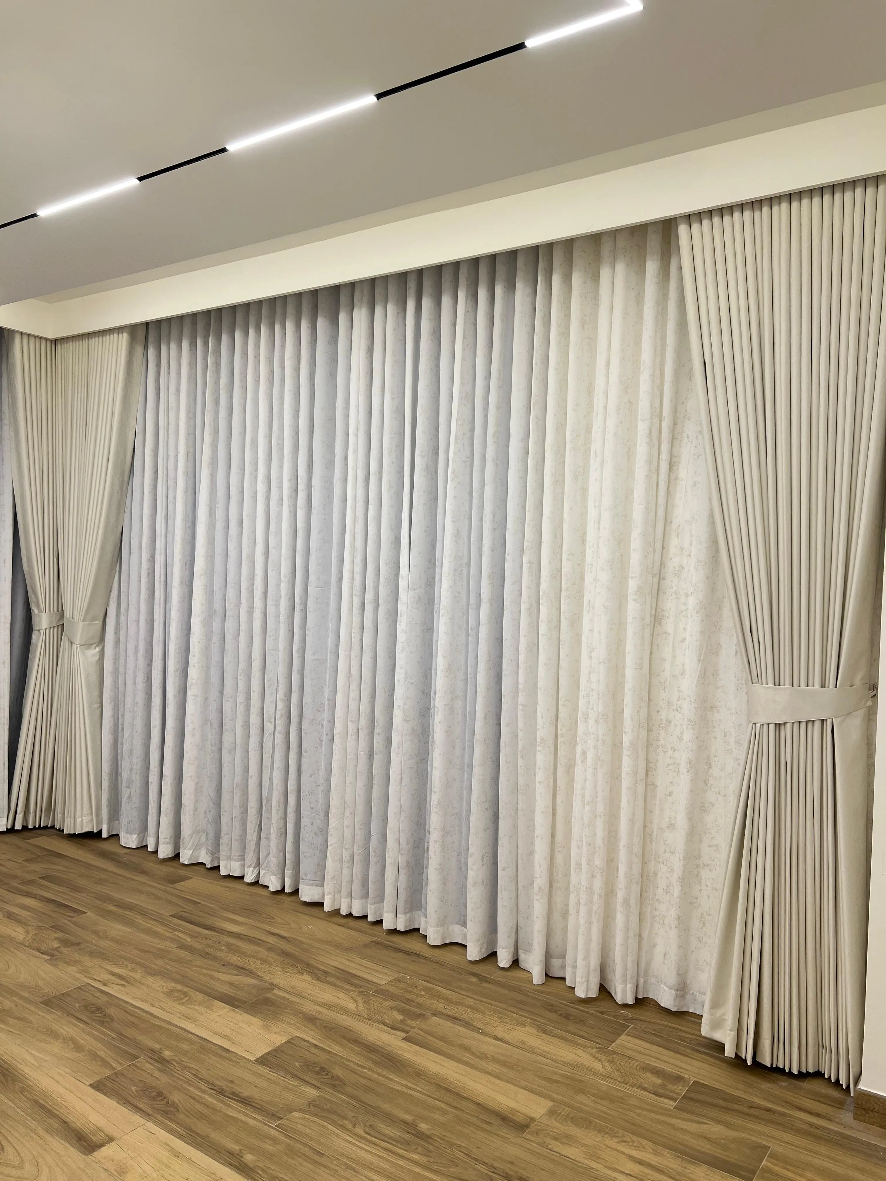 001051 2 (11) 001051 2 (11)