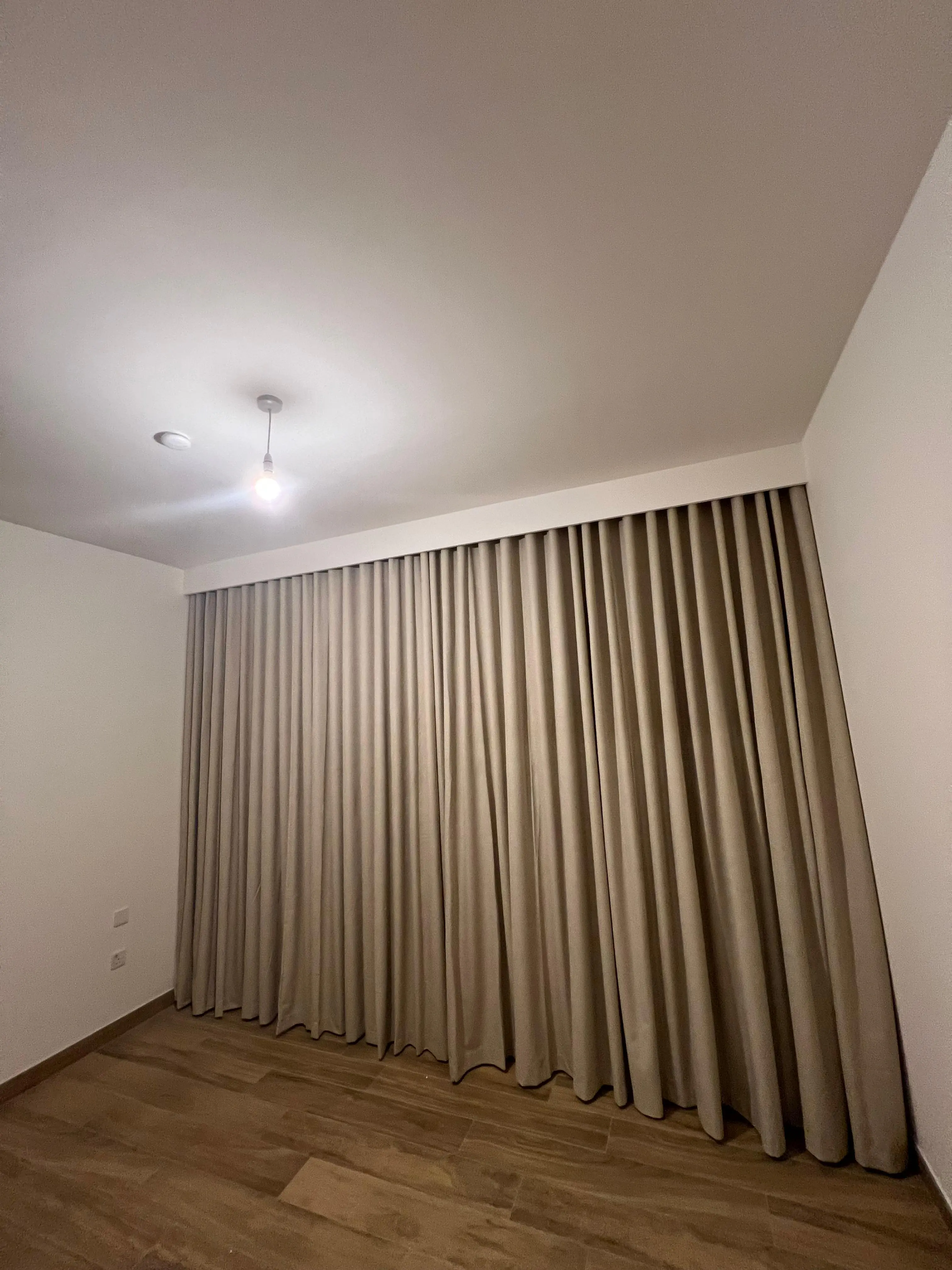 001051 2 (21) 001051 2 (21)