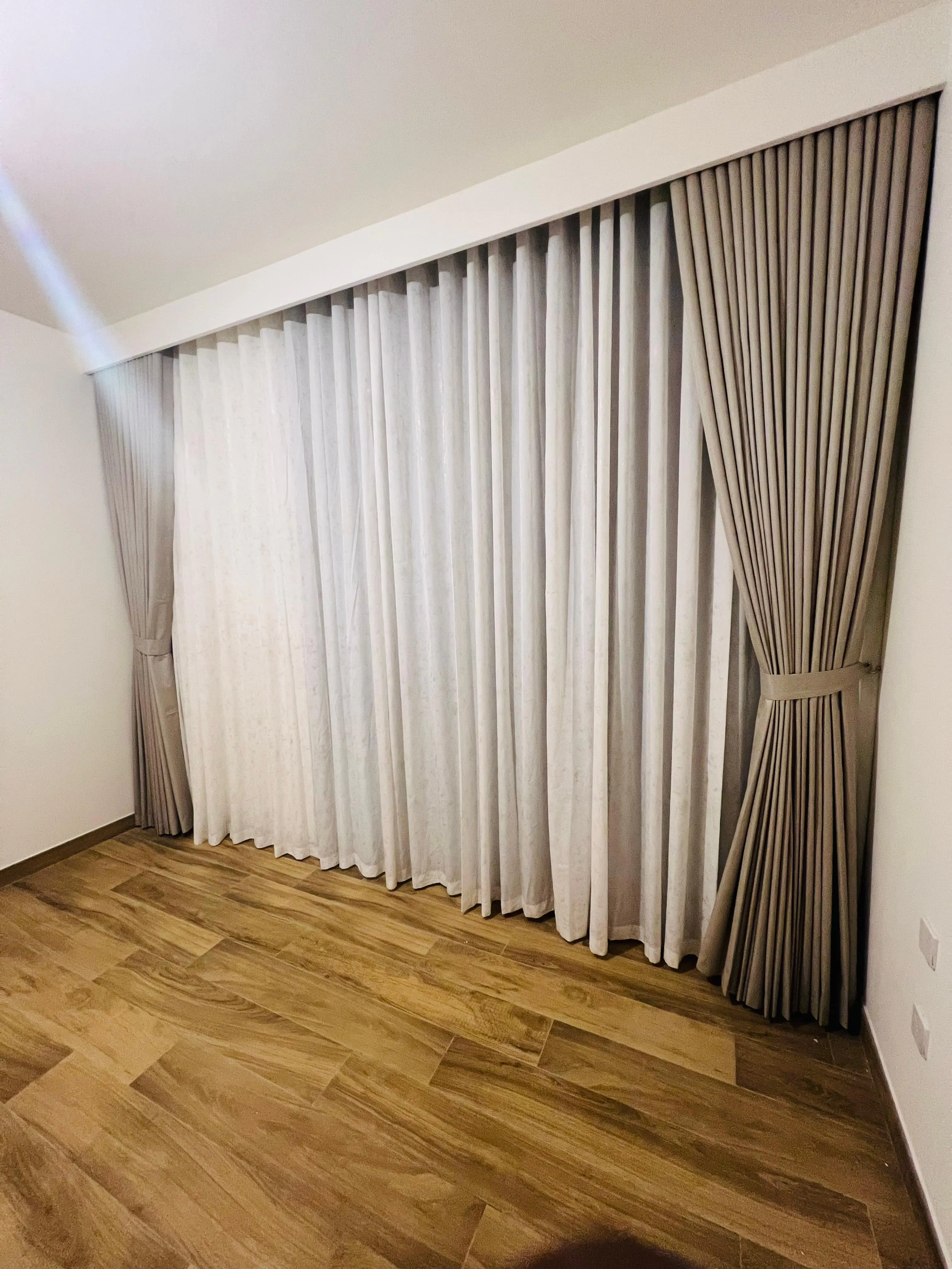 001051 2 (22) 001051 2 (22)