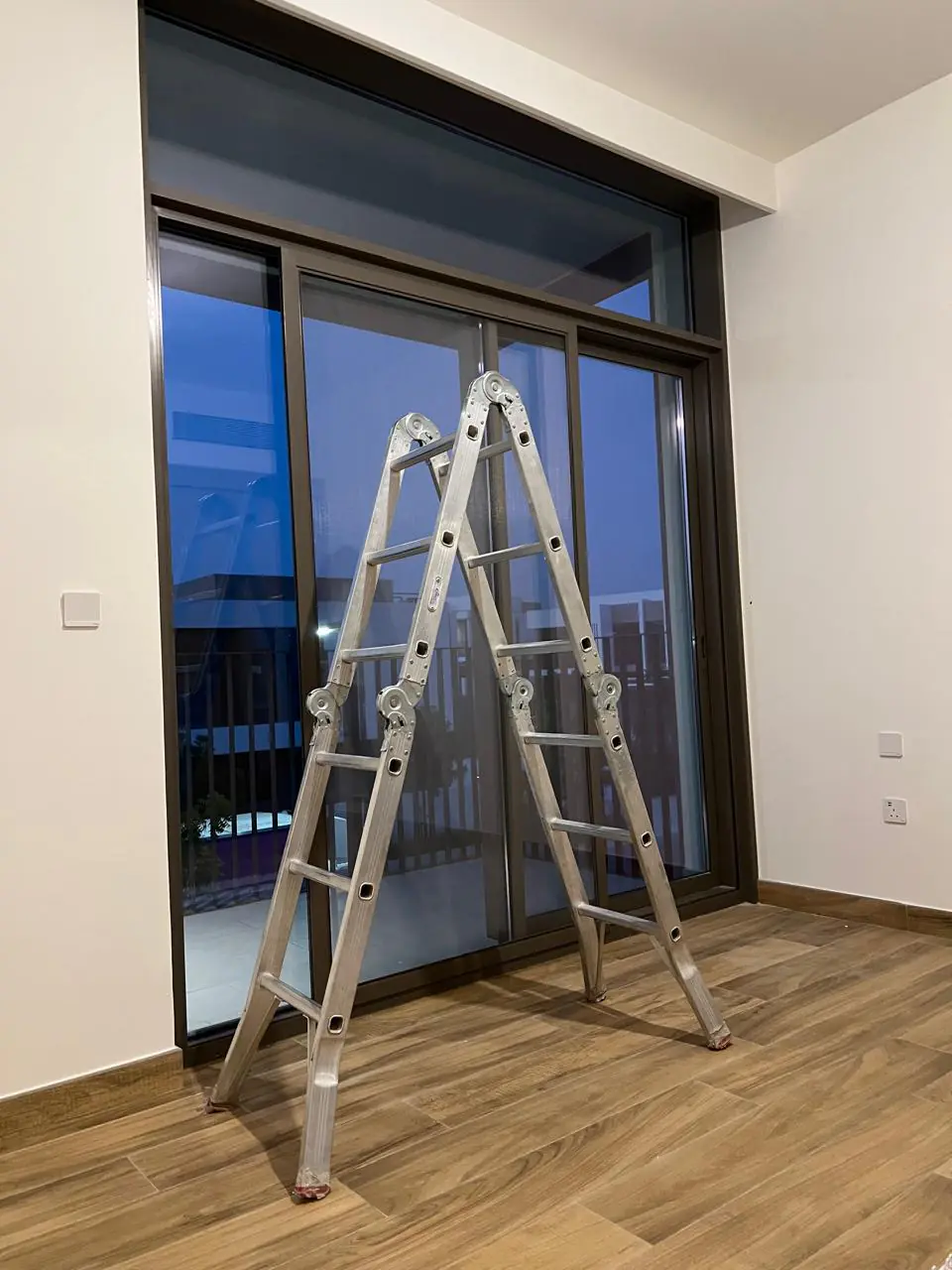 001051 2 (5) 001051 2 (5)