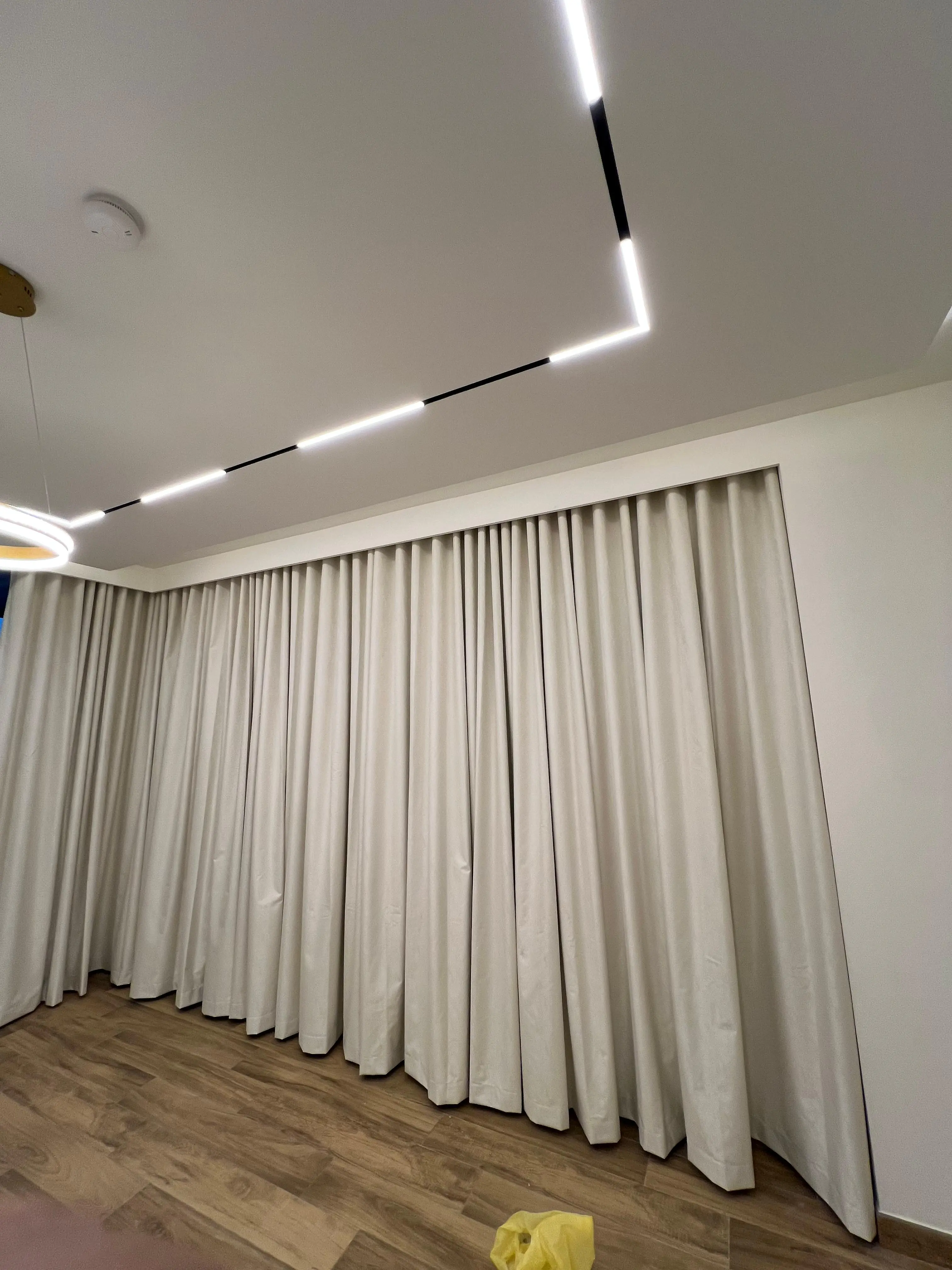 001051 2 (7) 001051 2 (7)