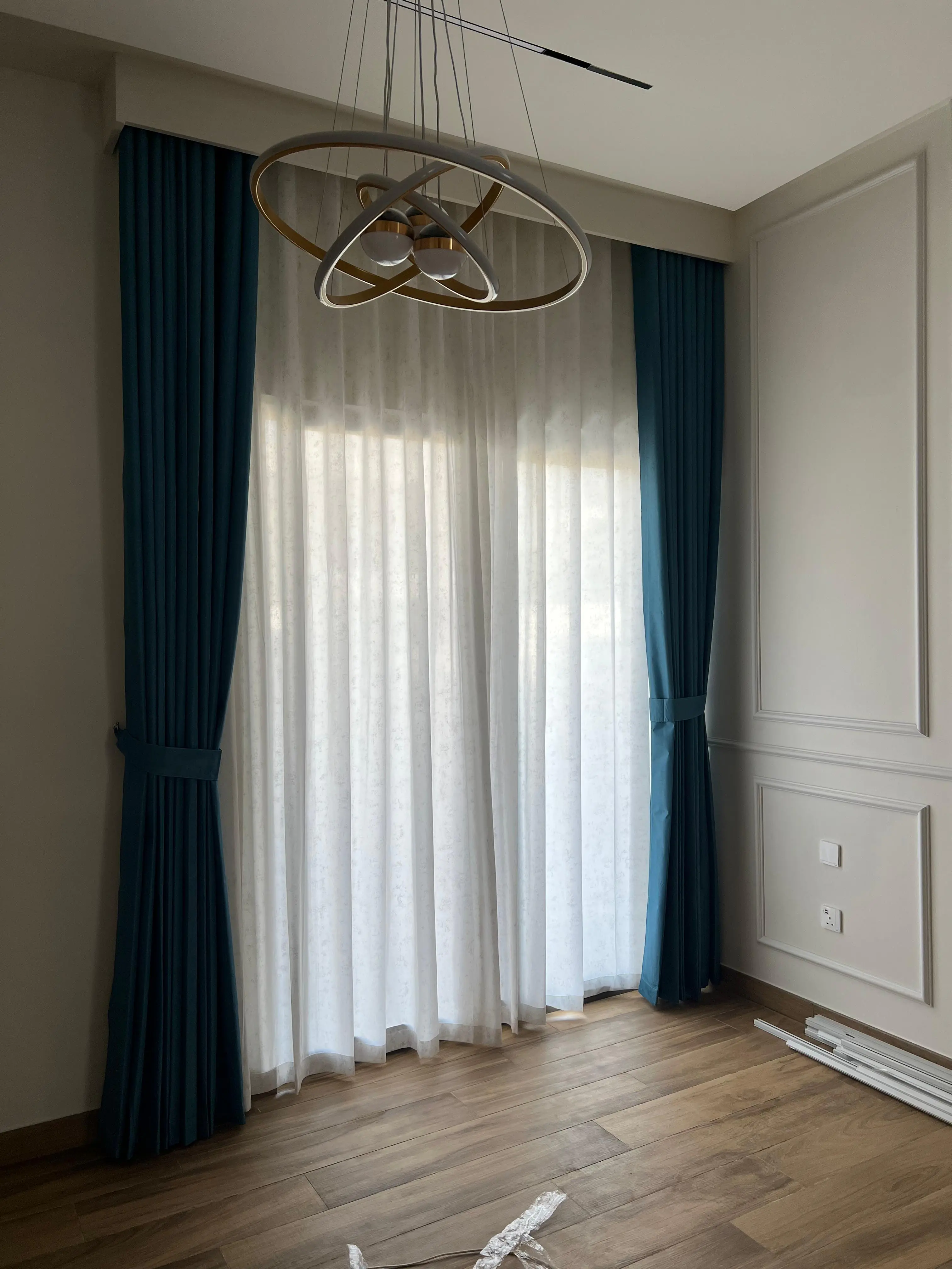 001051 (4) 001051 (4)