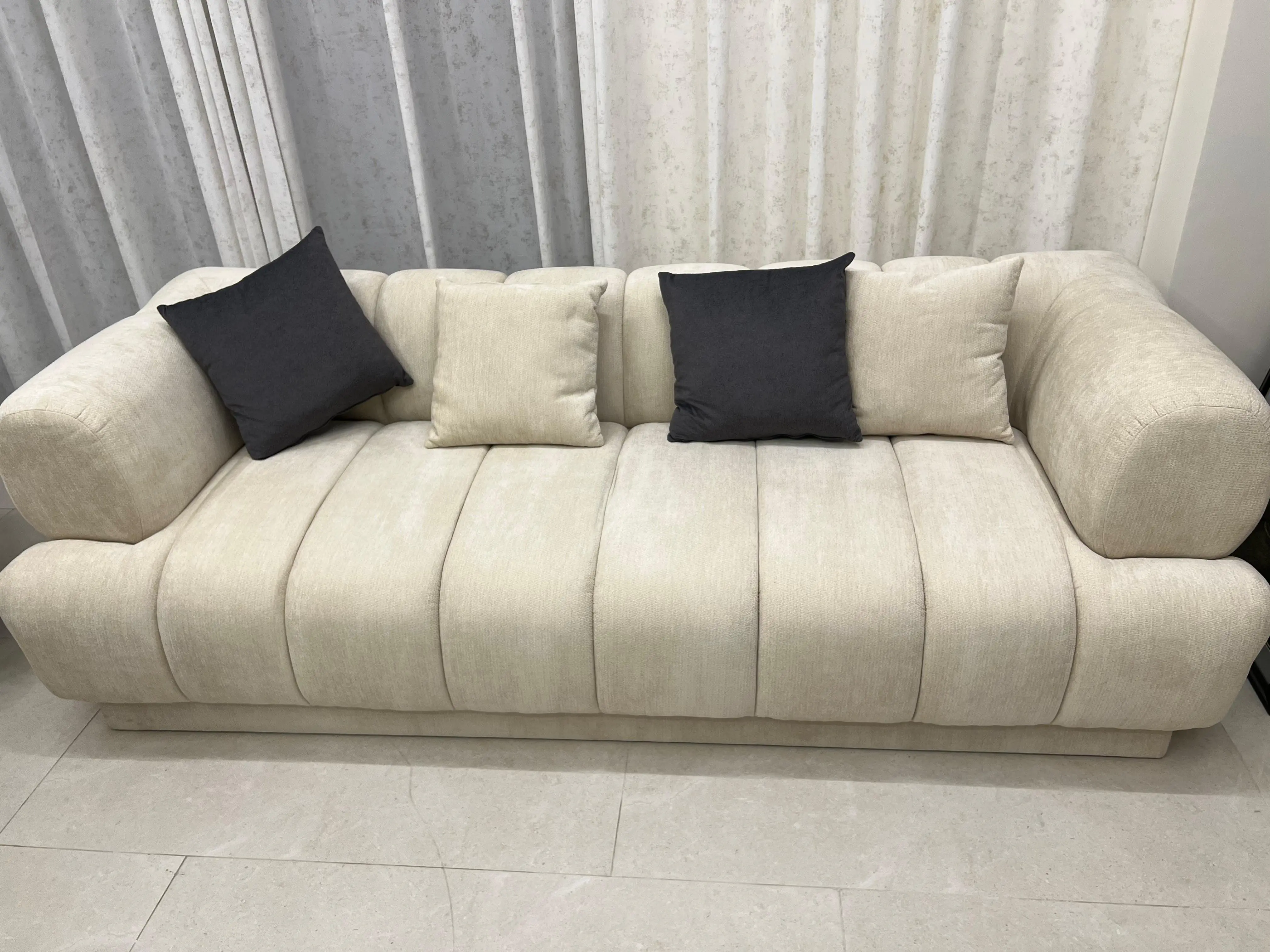 001051 U 1 (3) 001051 U 1 (3)