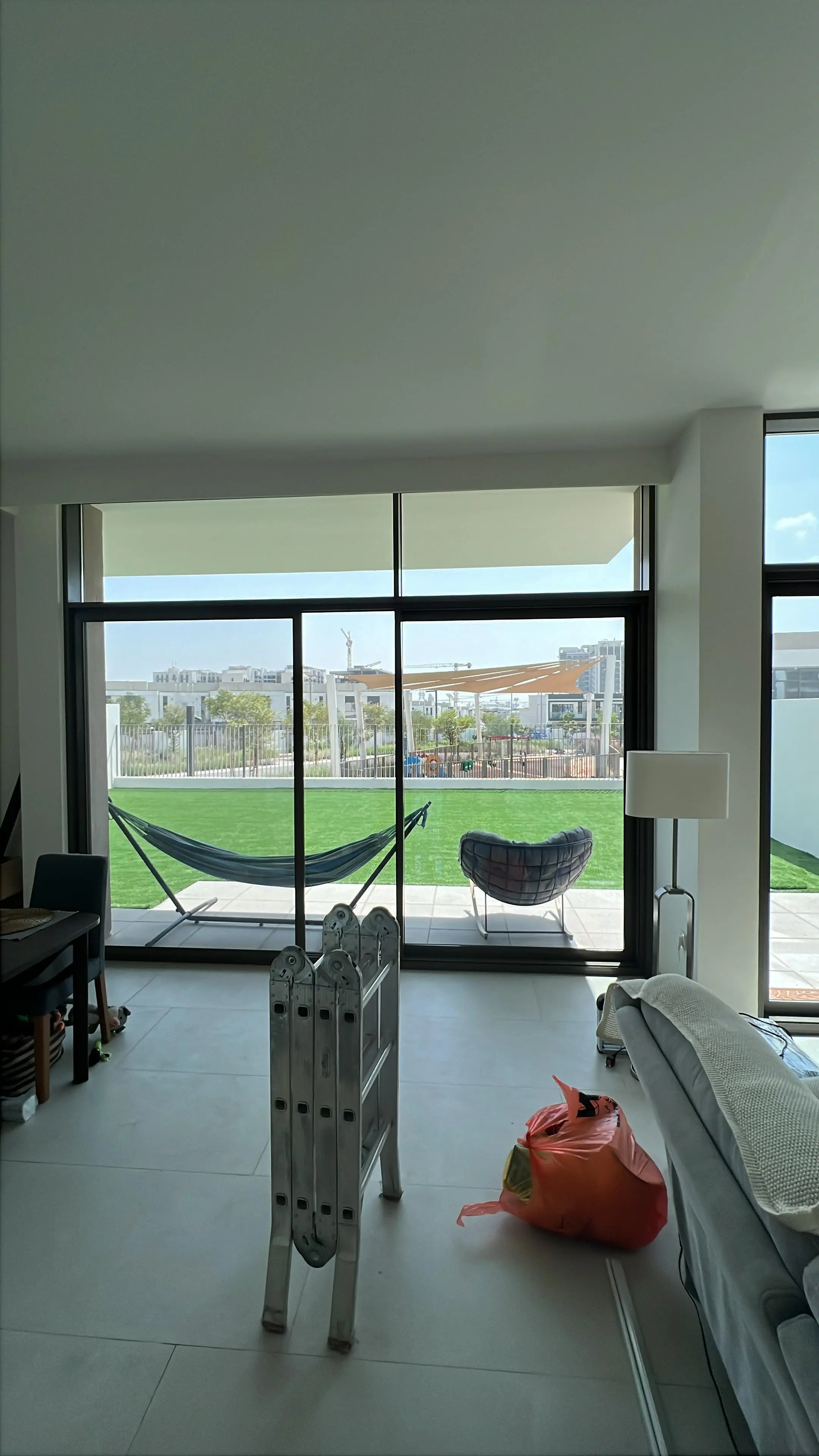 001052 (1) 001052 (1)