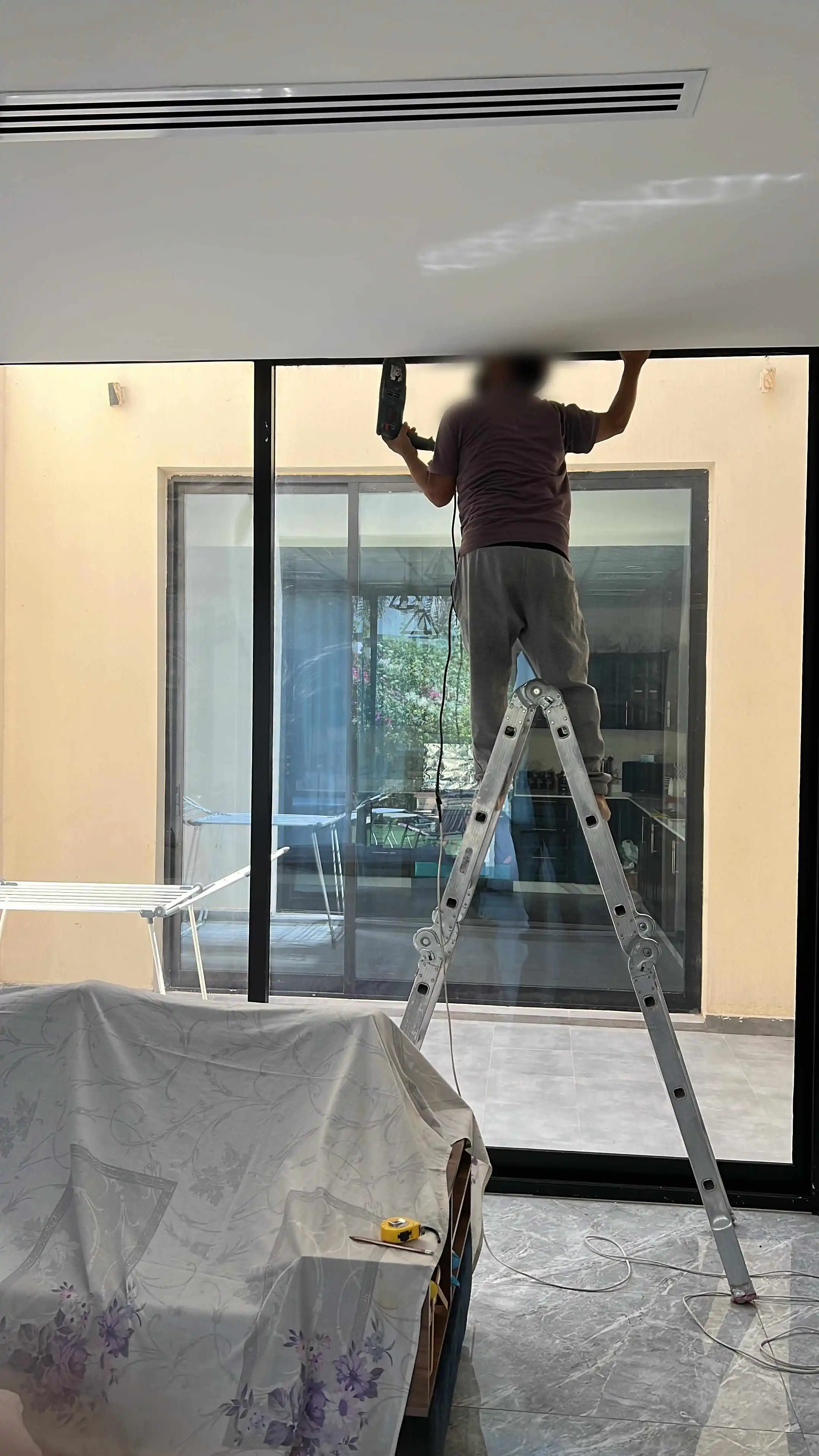 001055 (1) 001055 (1)