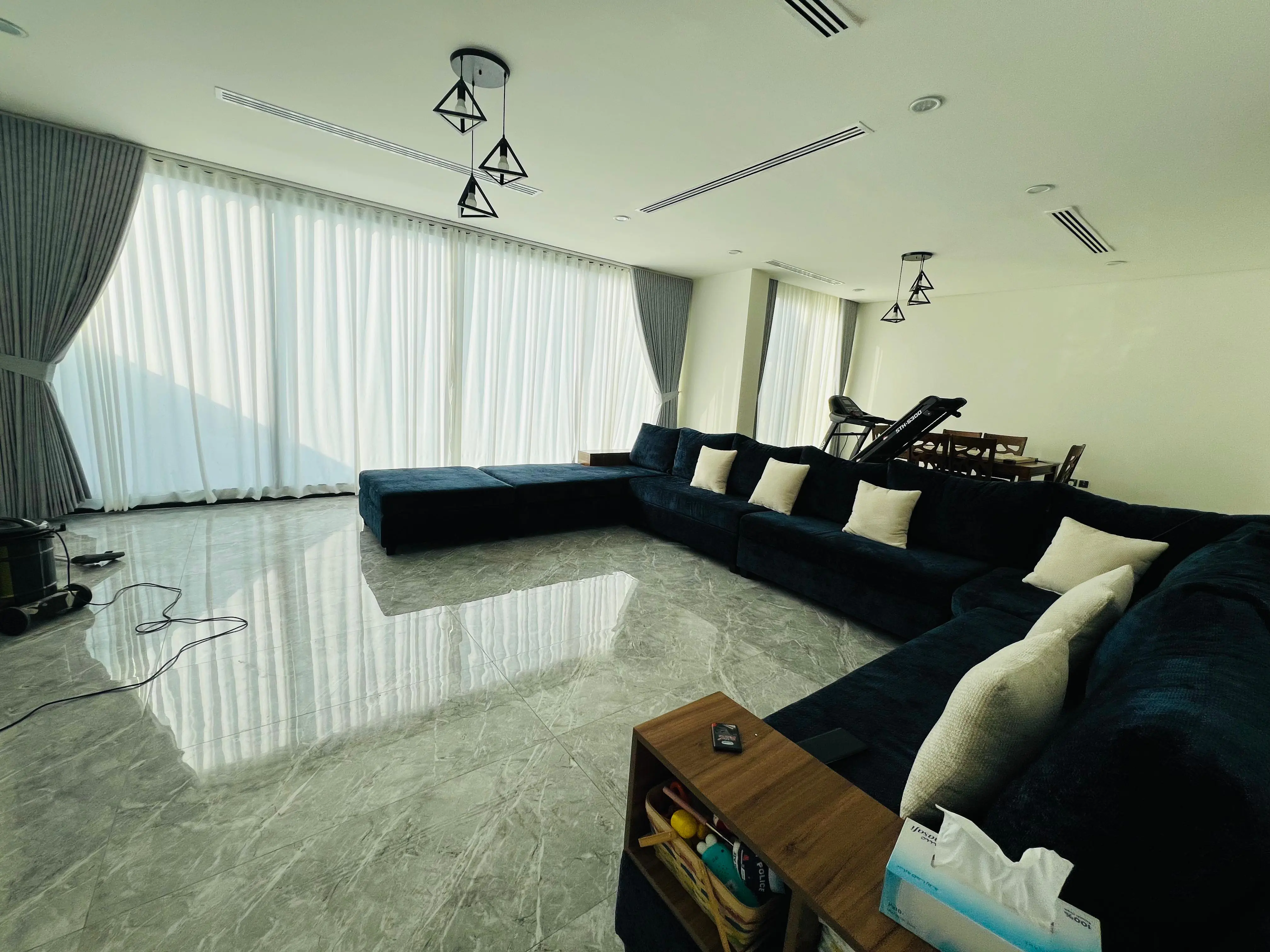 001055 4 (5) 001055 4 (5)