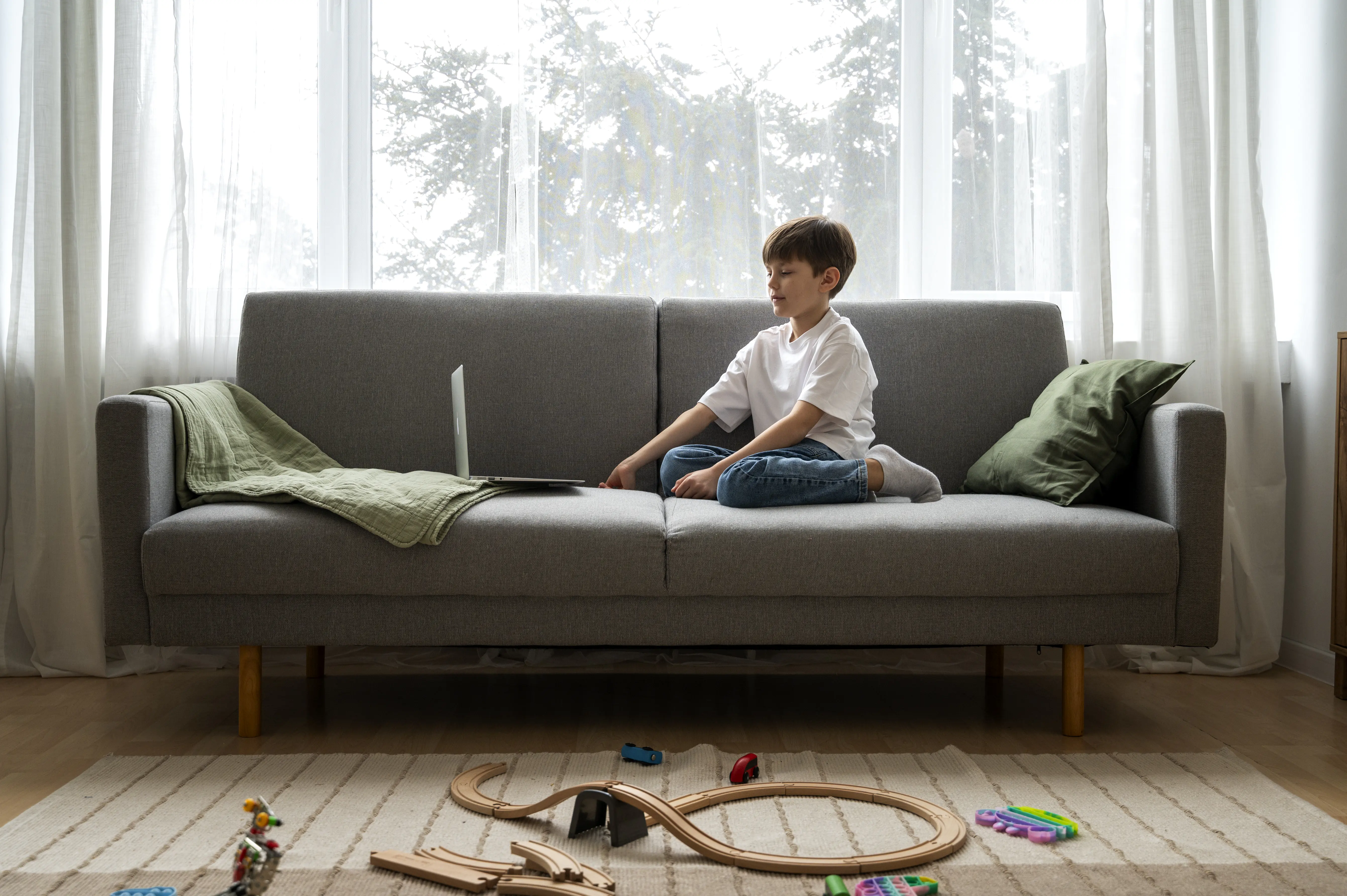 How to place and use a sofa bed for small space