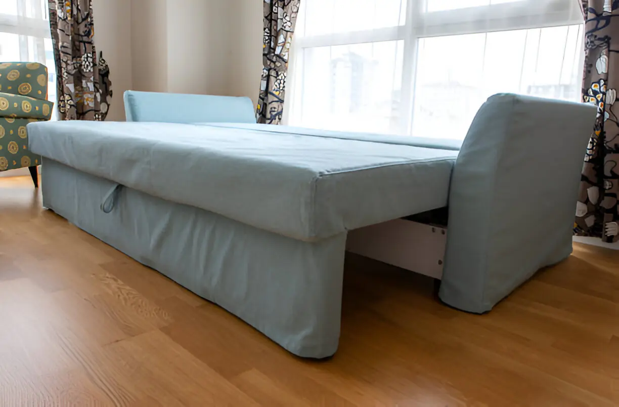 When to choose storage, and how to hide bedding