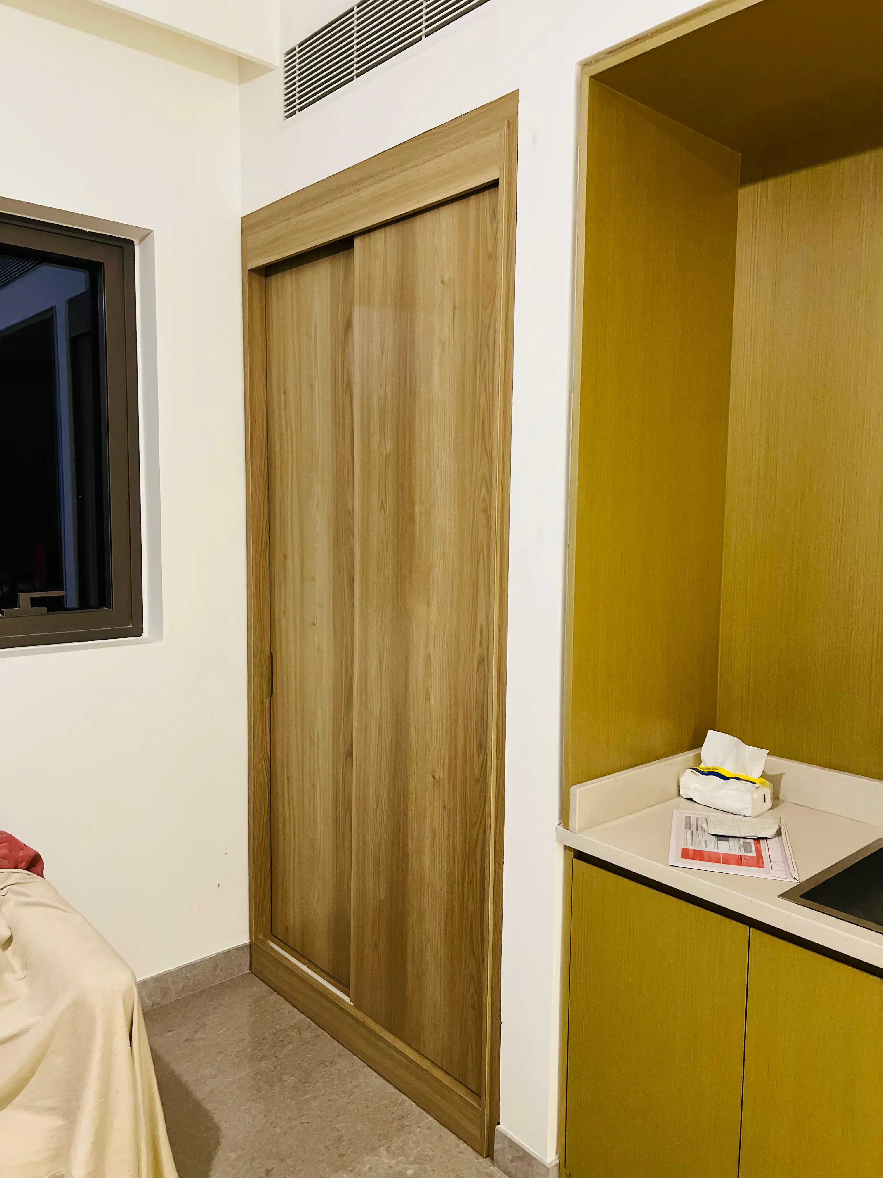 001059 (4) 001059 (4)