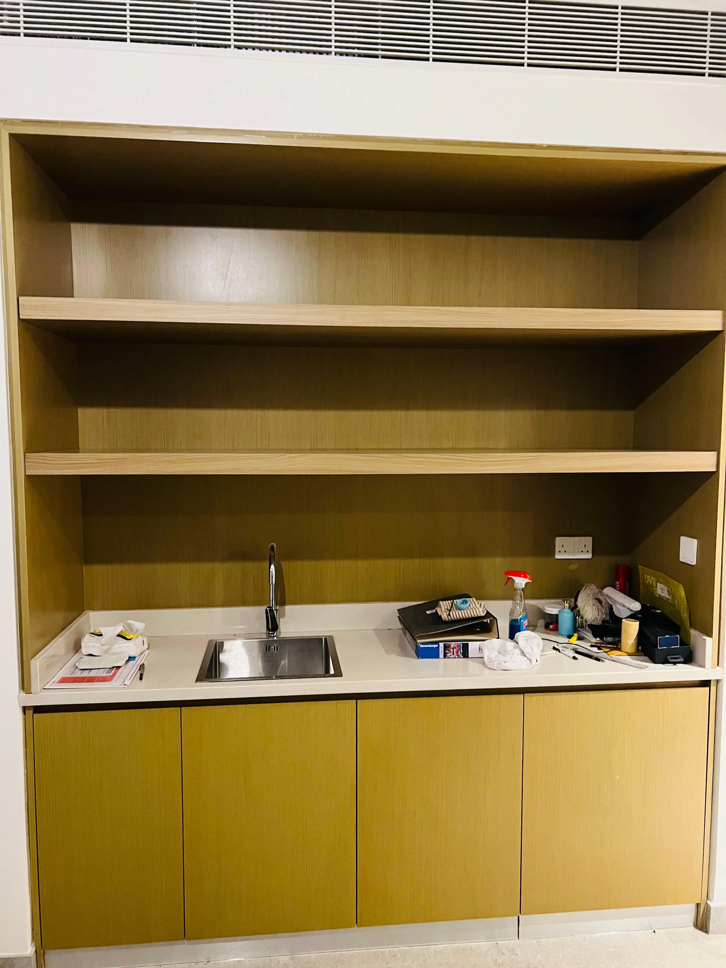 001059 U 1 (1) 001059 U 1 (1)