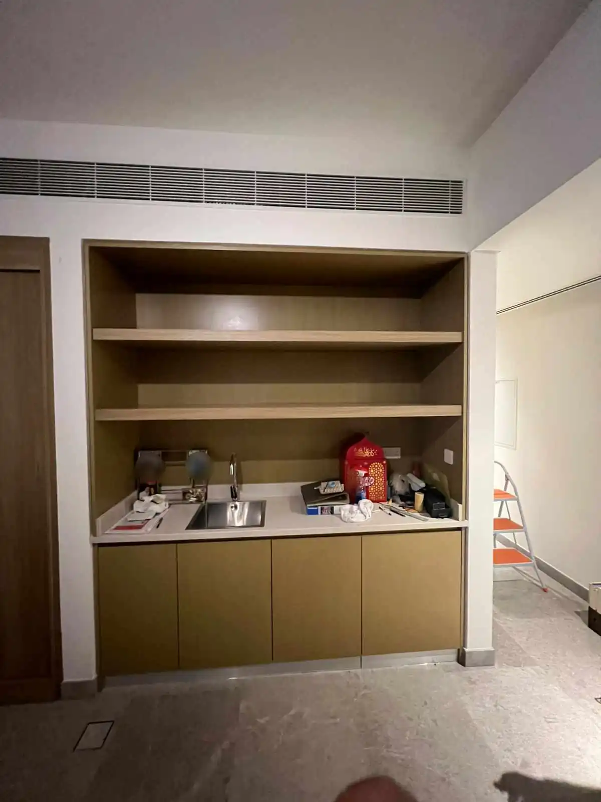 001059 U 1 (12) 001059 U 1 (12)