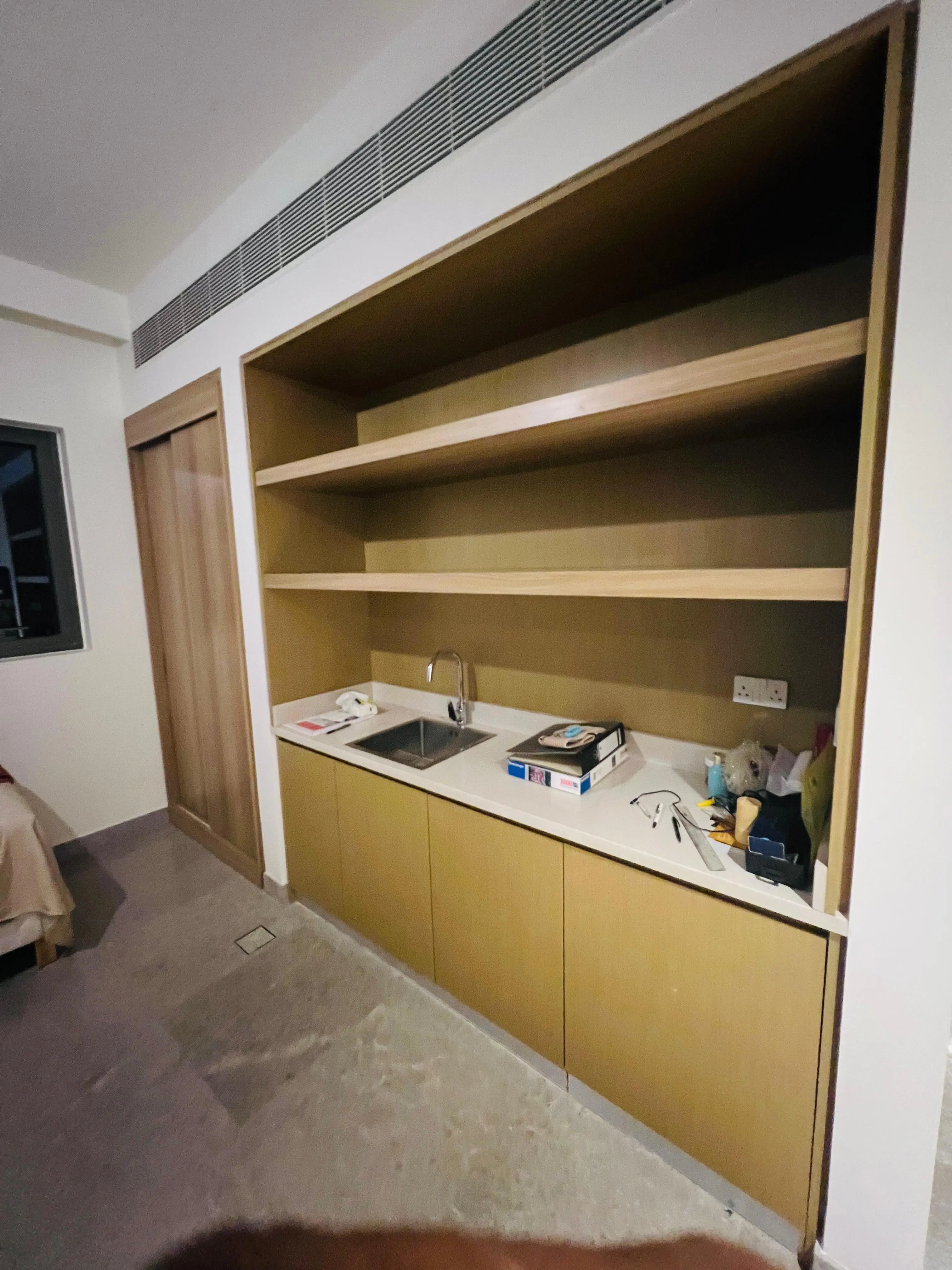 001059 U 1 (5) 001059 U 1 (5)