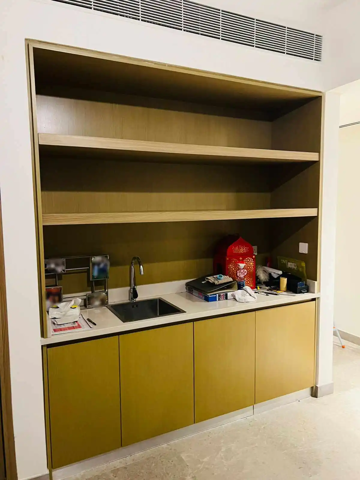 001059 U 1 (7) 001059 U 1 (7)