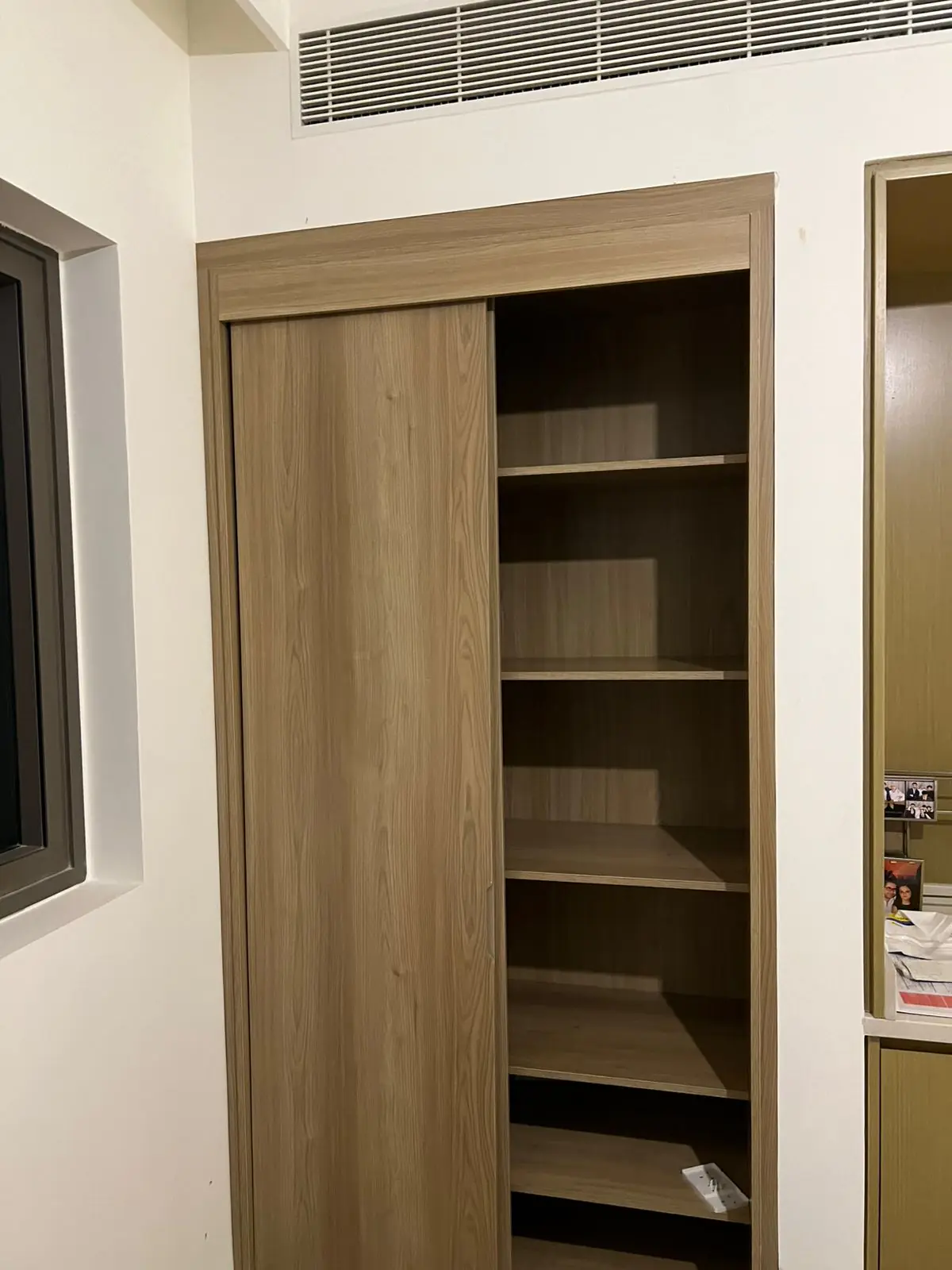 001059 U 1 (9) 001059 U 1 (9)