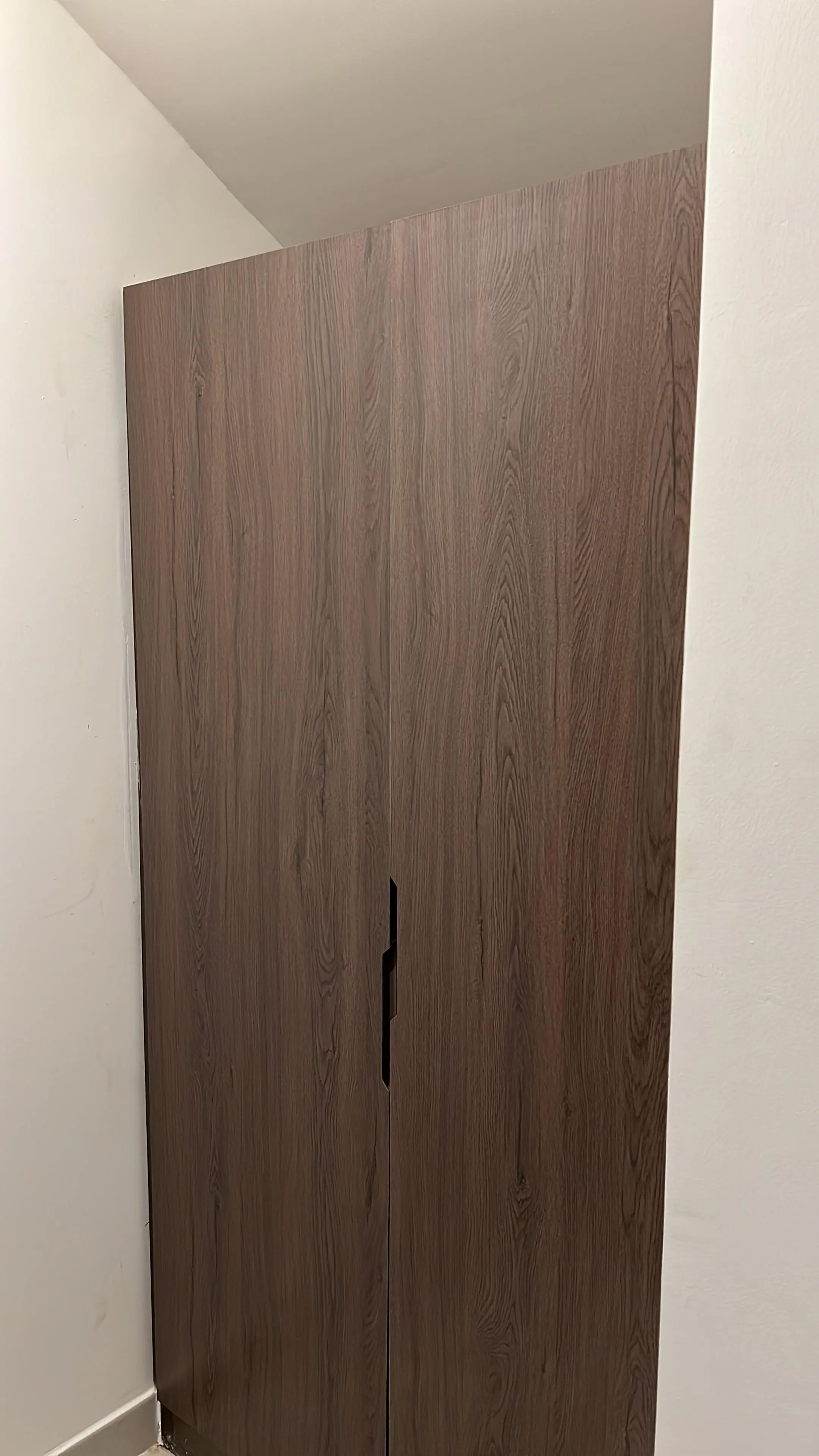 001061 (10) 001061 (10)