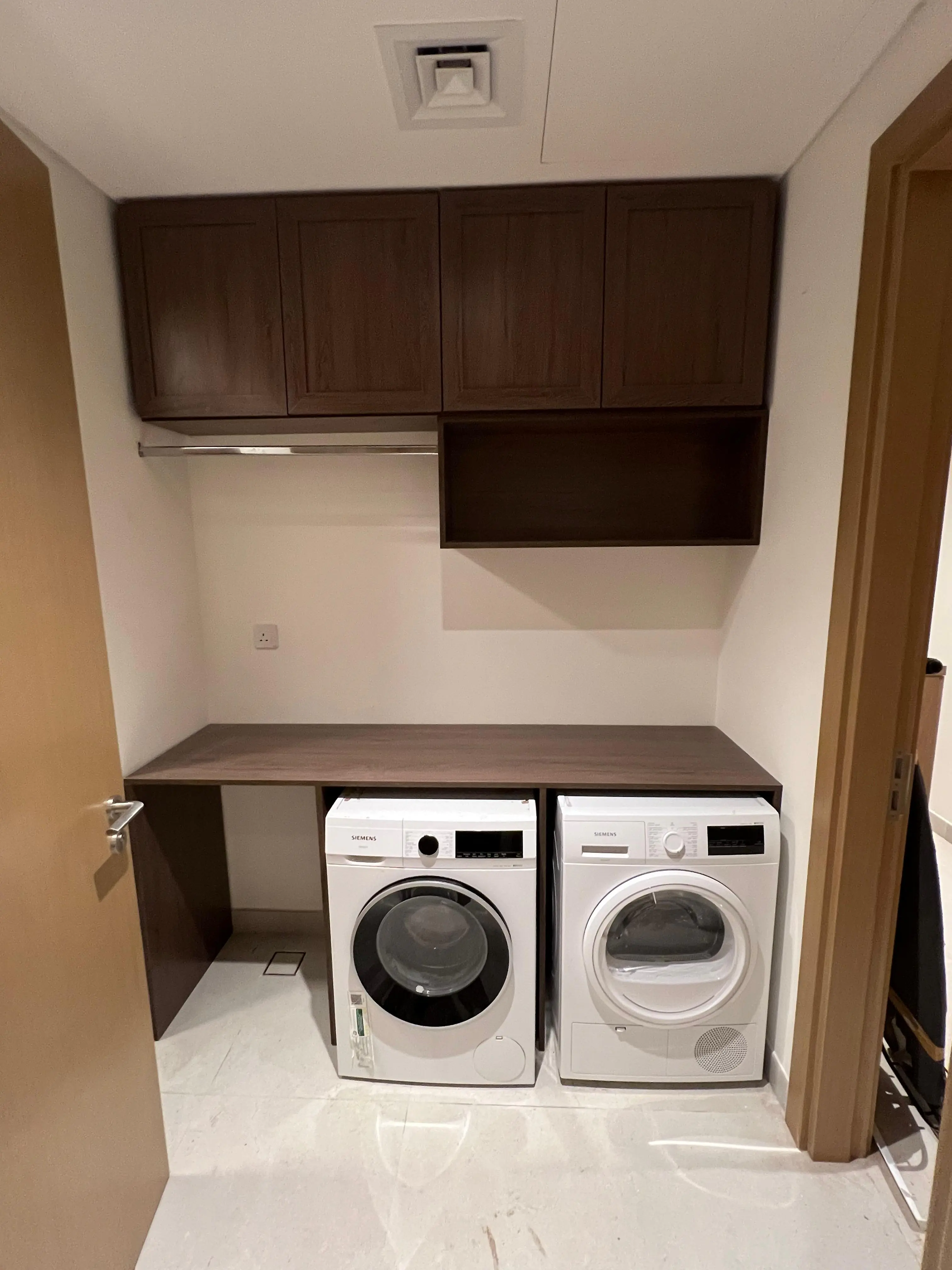 001061 (11) 001061 (11)