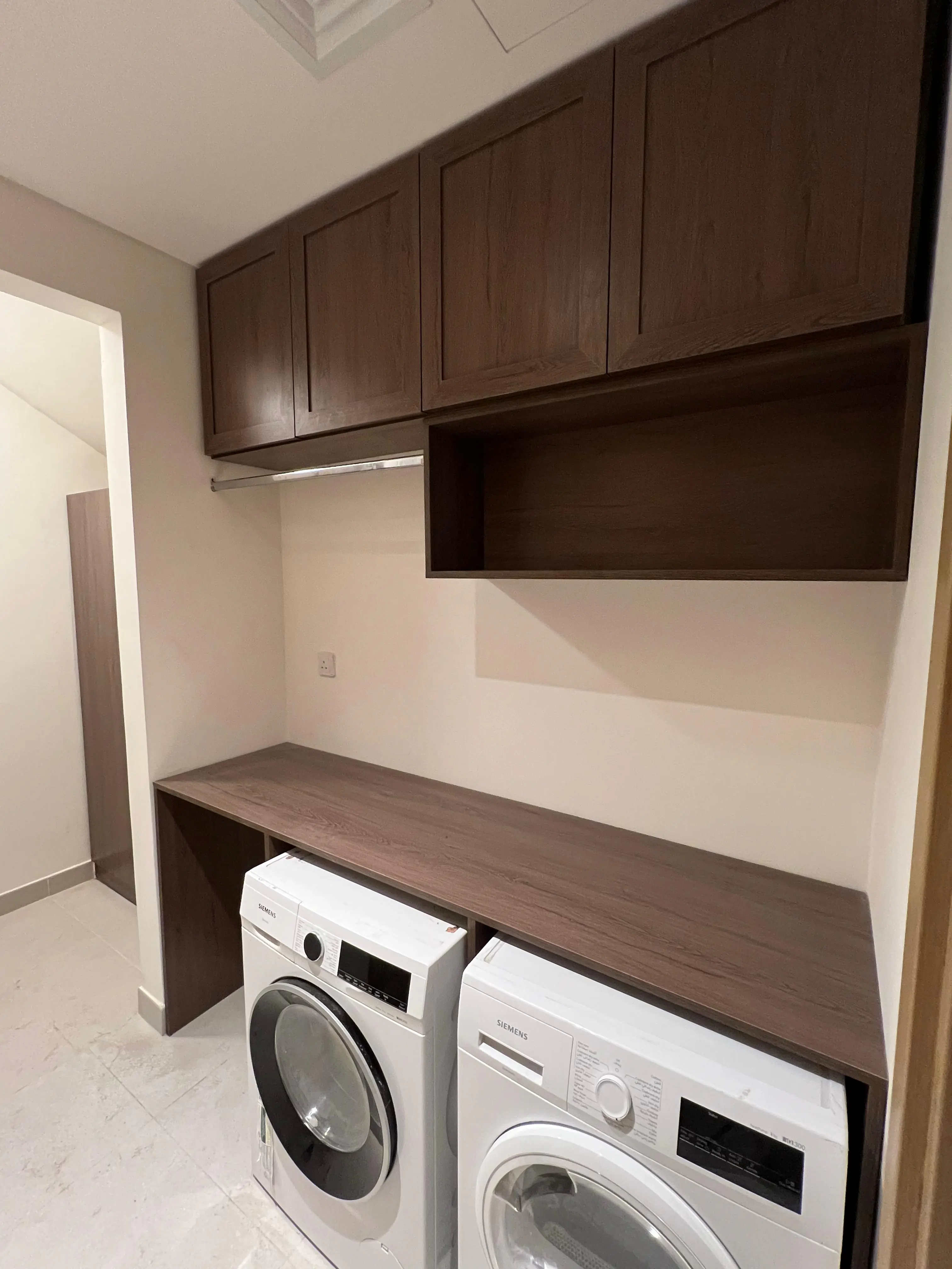 001061 (9) 001061 (9)