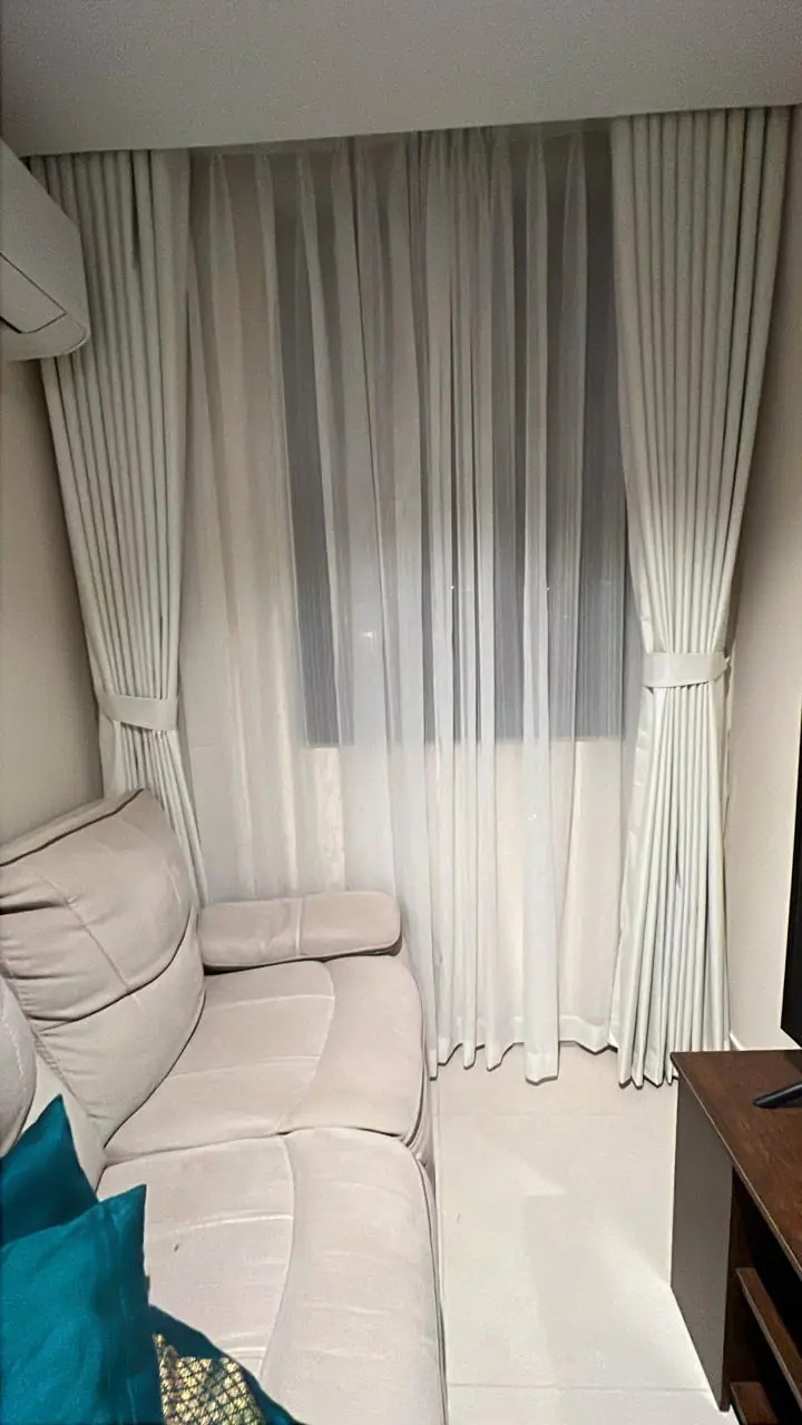 001065 (18) 001065 (18)