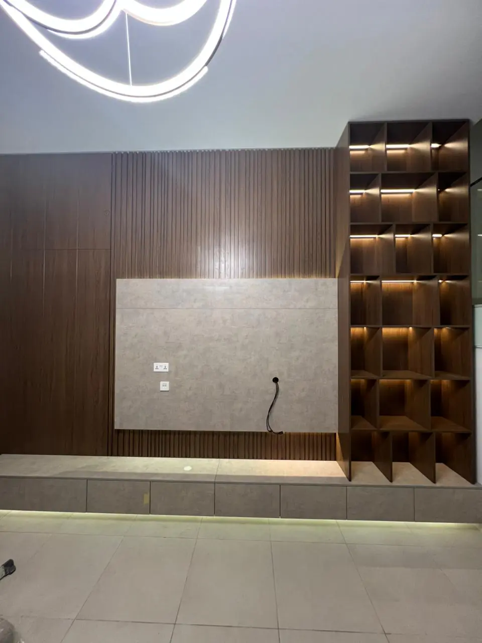 001069 33 (6) 001069 33 (6)