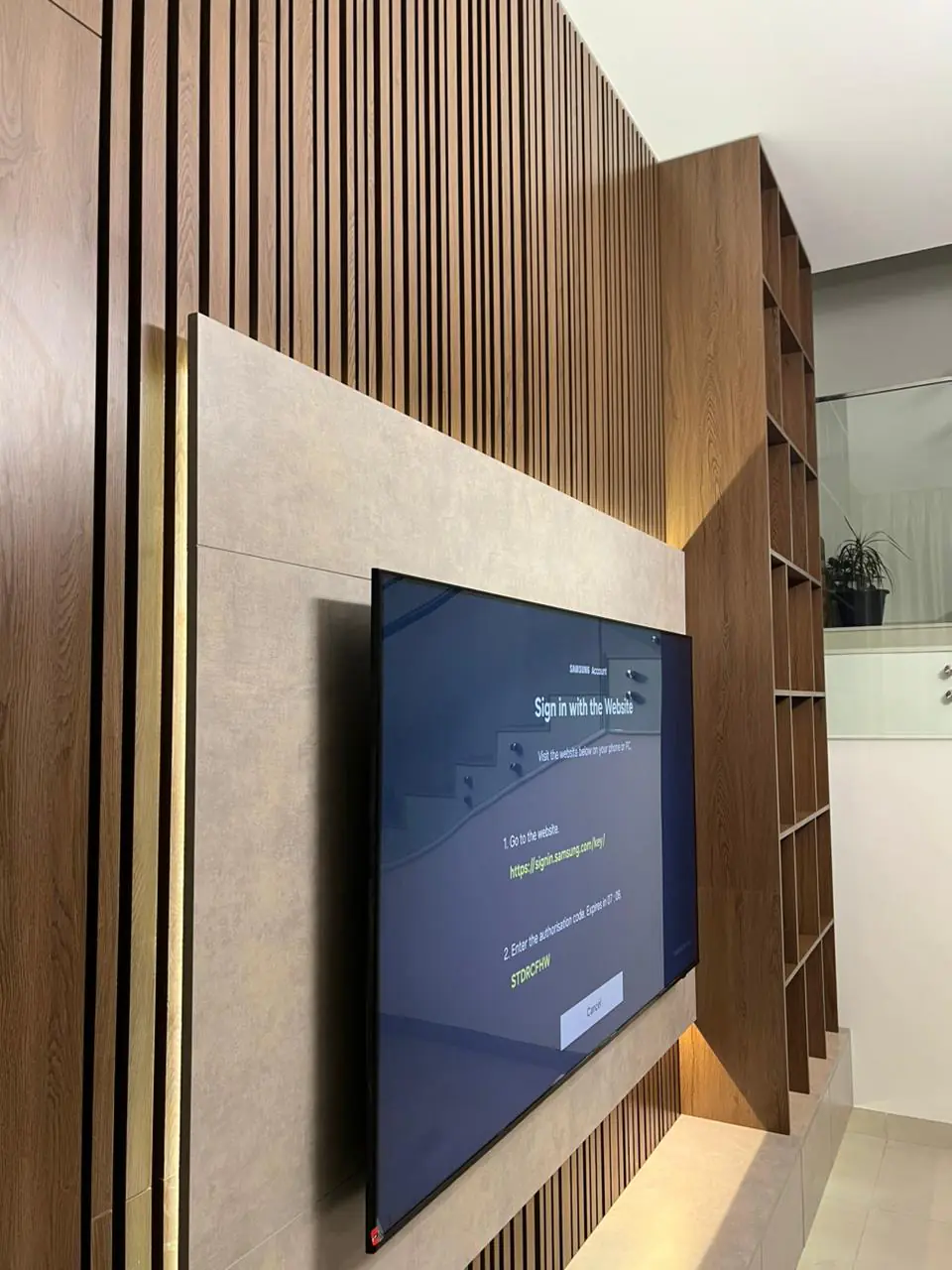 001069 44 (5) 001069 44 (5)