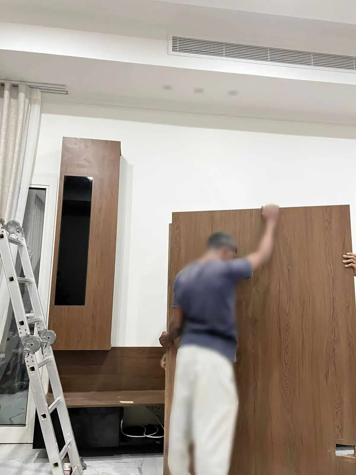 001070 11 (1) 001070 11 (1)