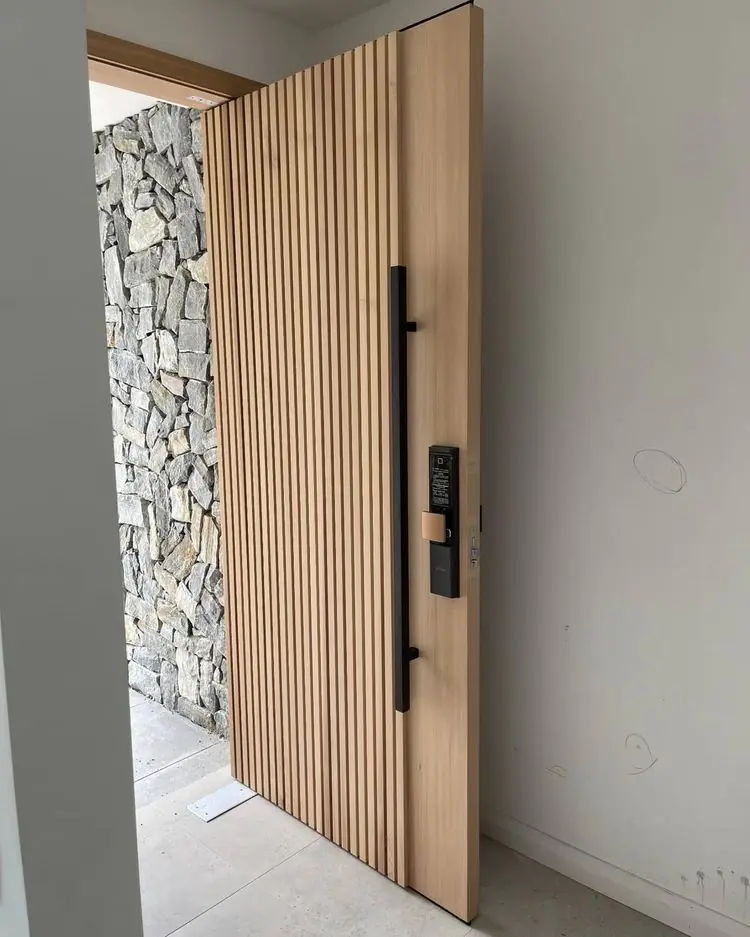 What makes doors in the UAE different