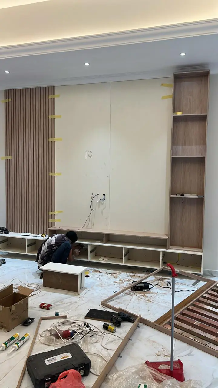 001073 (2) 001073 (2)