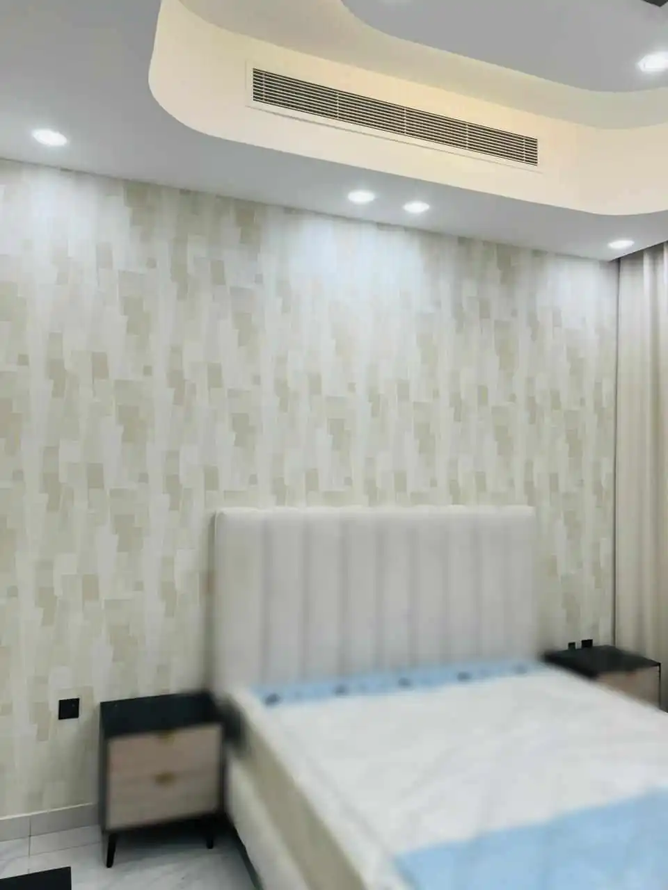 001074 (10) 001074 (10)