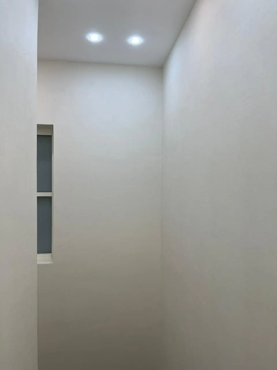 001074 (18) 001074 (18)