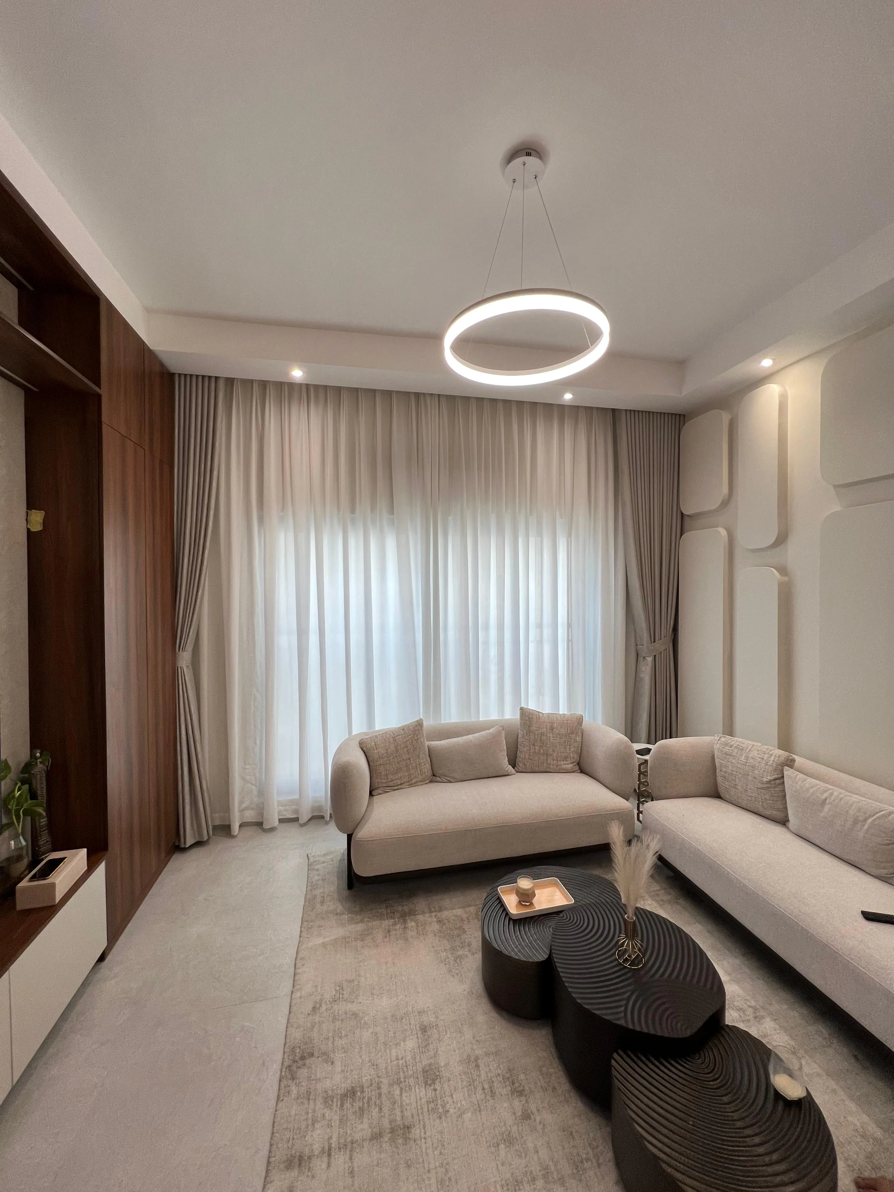 001079 (10) 001079 (10)