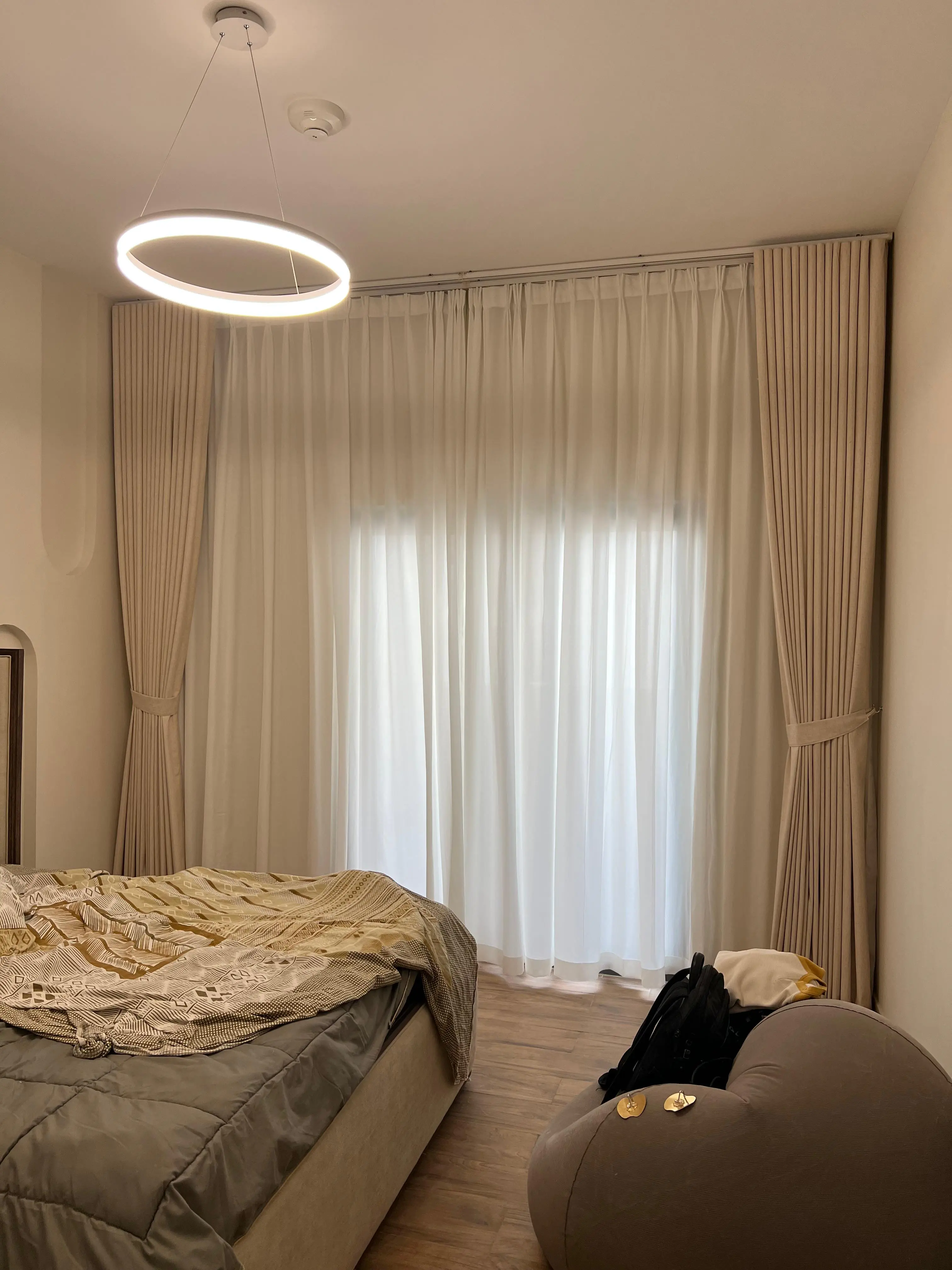 001079 (20) 001079 (20)