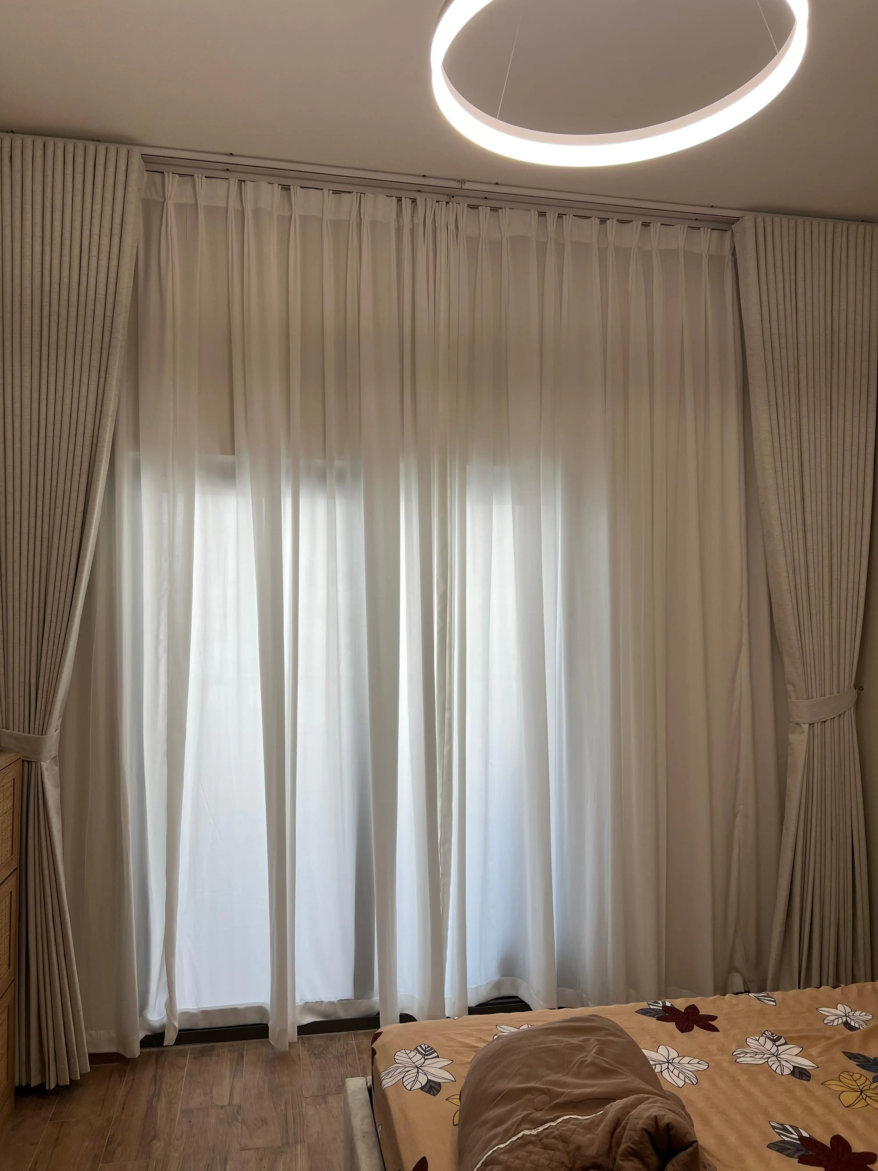 001079 (3) 001079 (3)