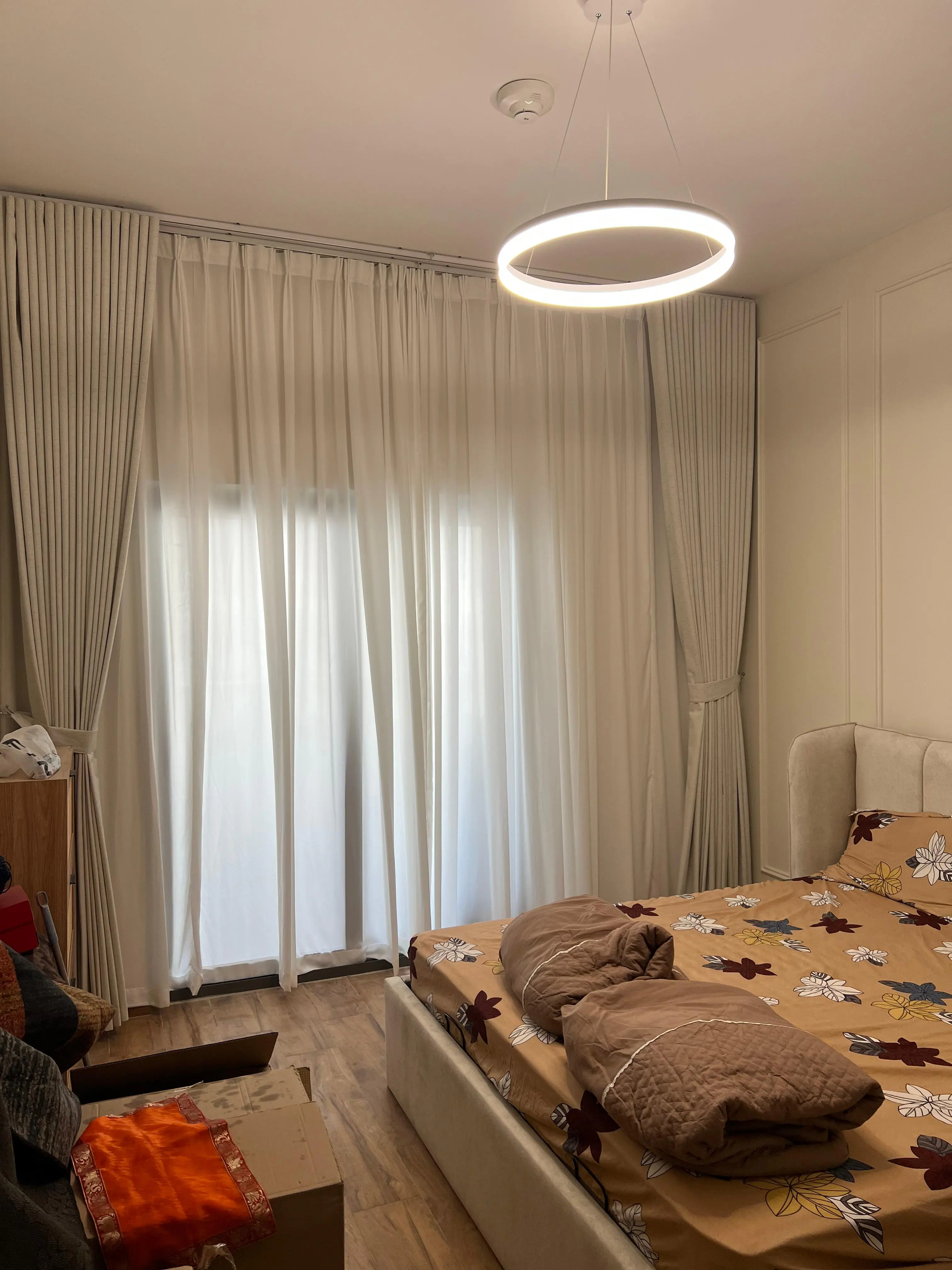 001079 (7) 001079 (7)