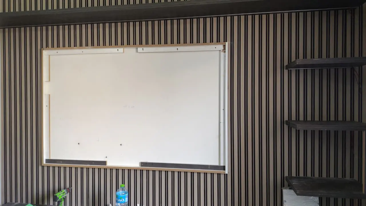 001085 (12) 001085 (12)