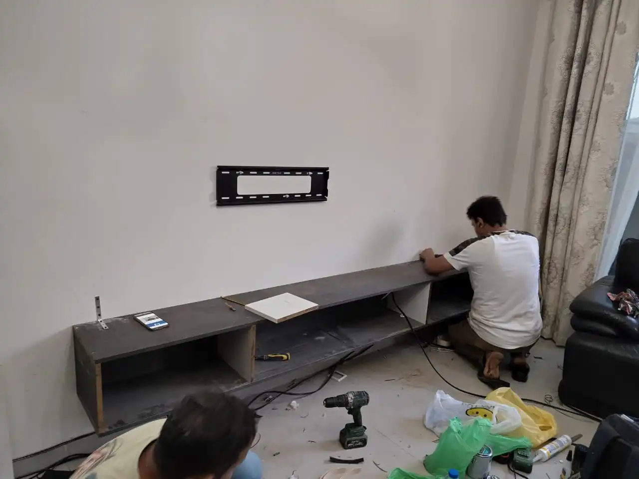 001085 (13) 001085 (13)