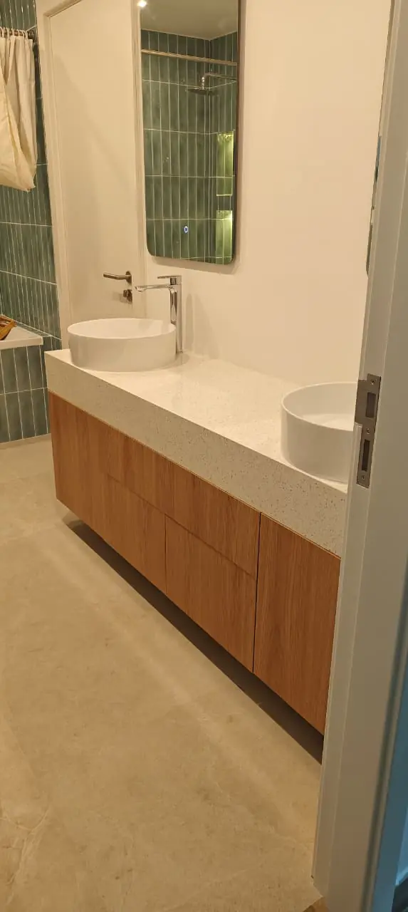 001089 1 (3) 001089 1 (3)