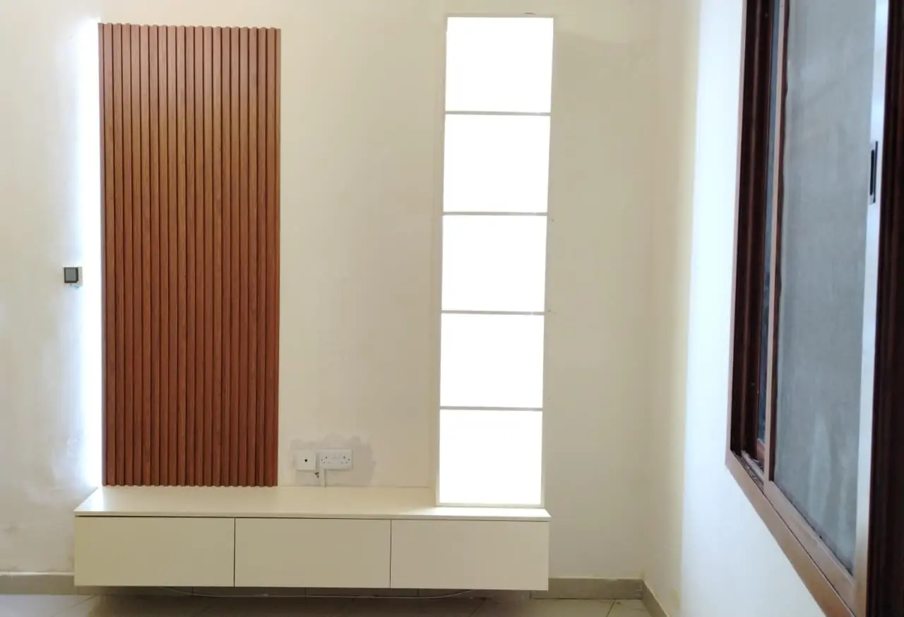 001099 1 (5) 001099 1 (5)